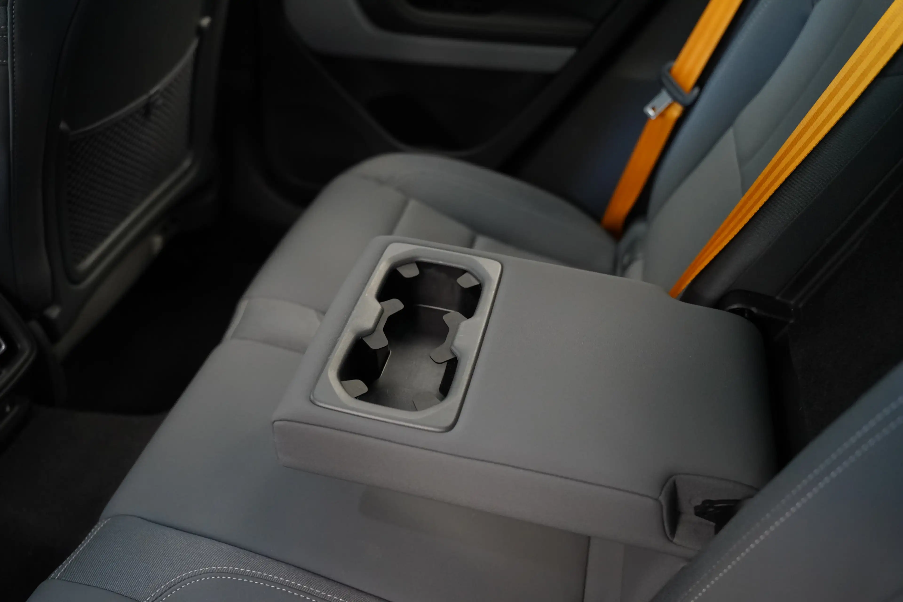 Polestar 2 Long Range Dual Motor Launch Edition 78kWh Perform — photo 25