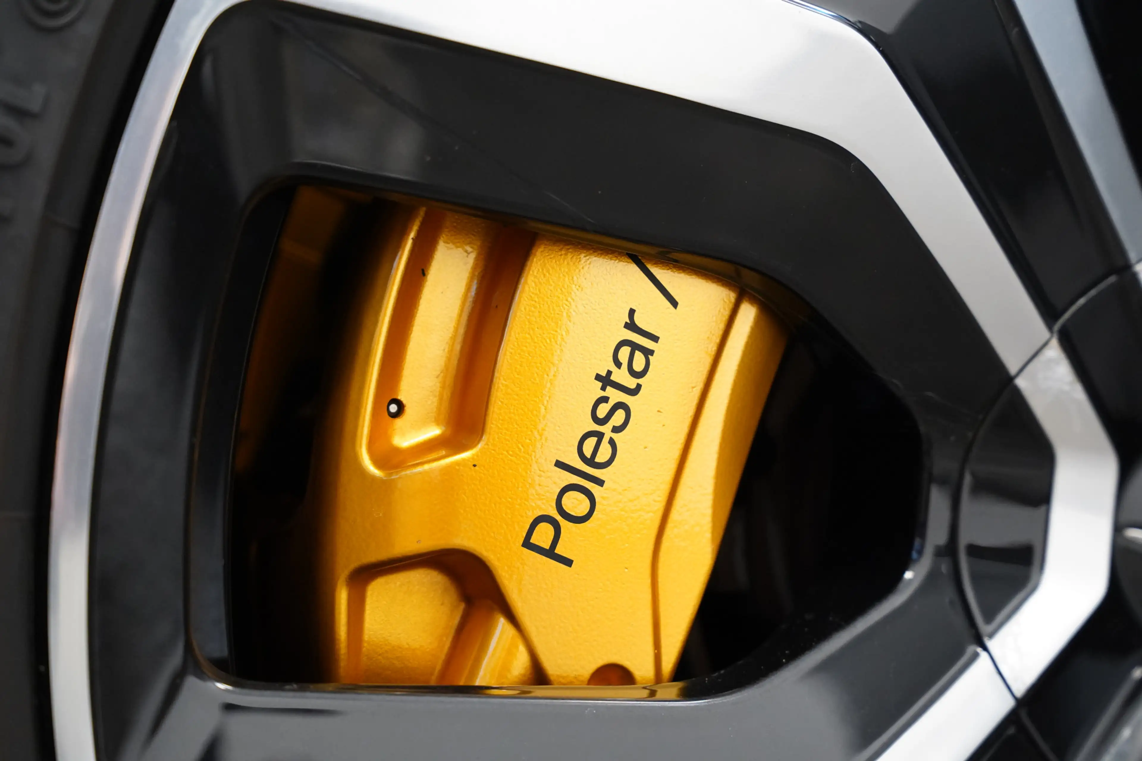 Polestar 2 Long Range Dual Motor Launch Edition 78kWh Perform — photo 5