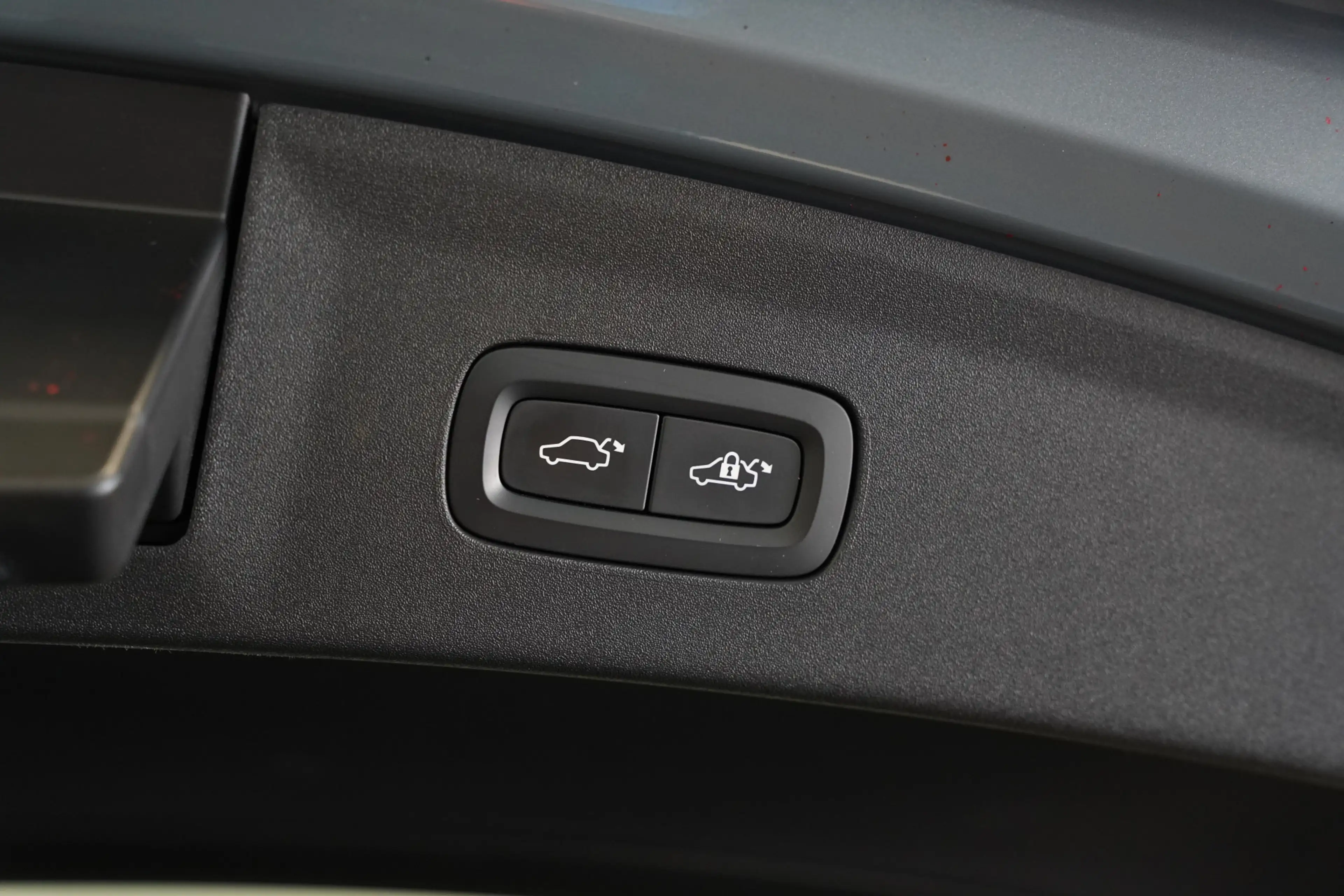 Polestar 2 Long Range Dual Motor Launch Edition 78kWh Perform — photo 31