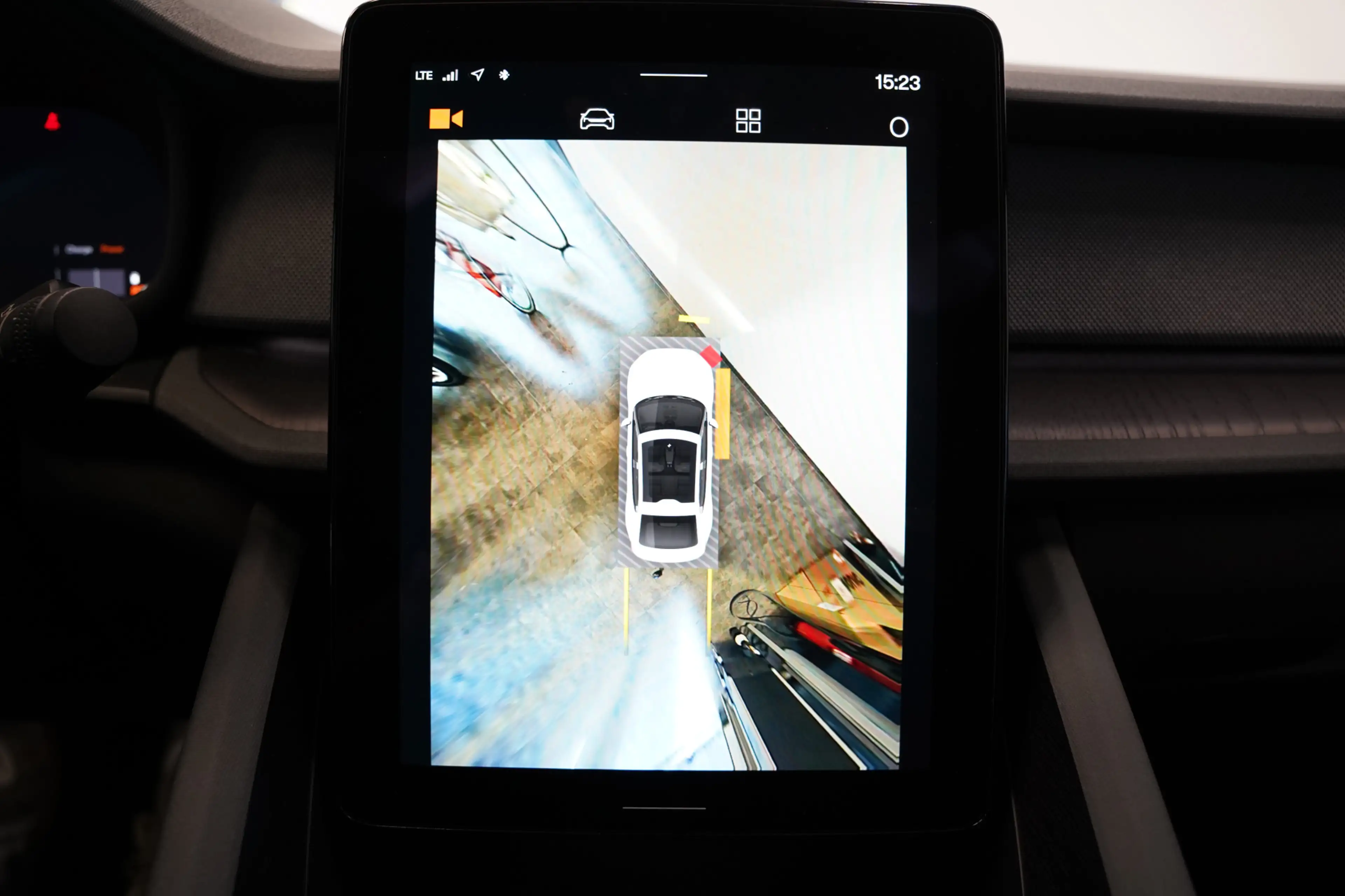 Polestar 2 Long Range Dual Motor Launch Edition 78kWh Perform — photo 19