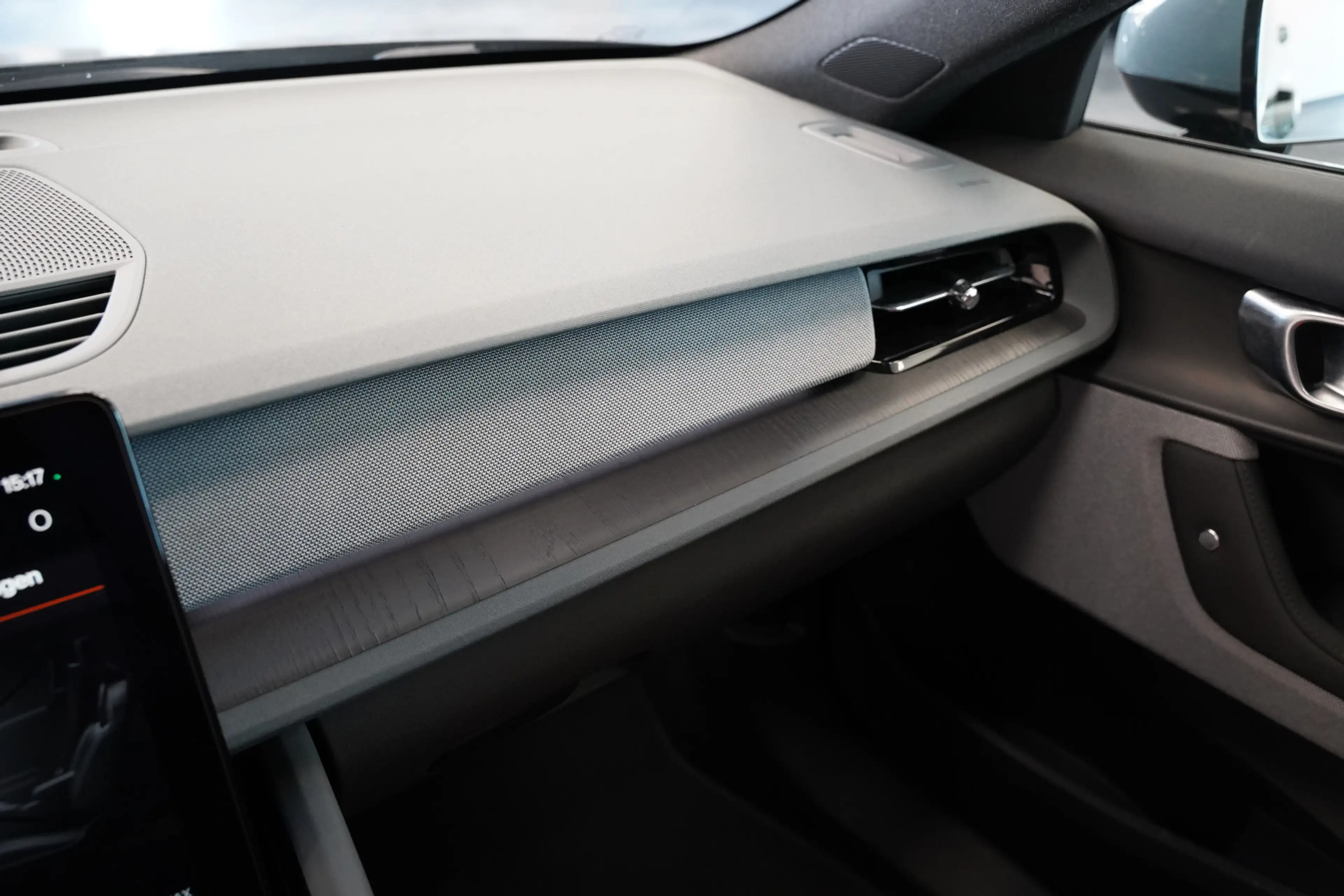 Polestar 2 Long Range Dual Motor Launch Edition 78kWh Perform — photo 26
