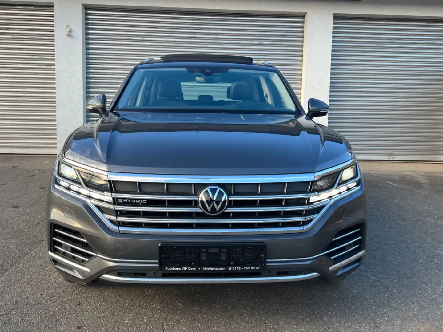 Volkswagen Touareg Elegance 4MO eHybrid*PANO*MATRX*HEAD UP* Grau - 2