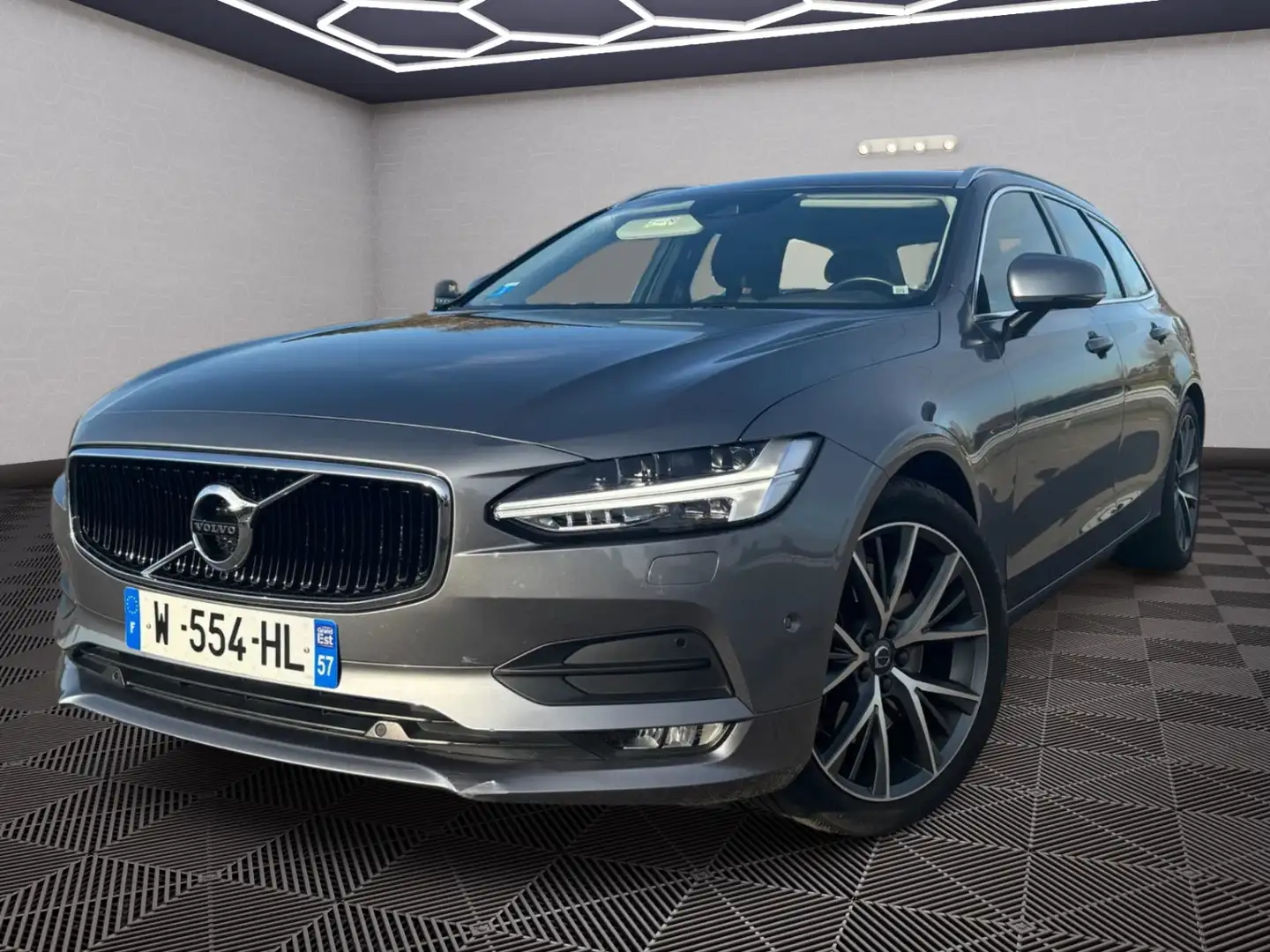 Volvo V90 INSCRIPTION Gris - 1