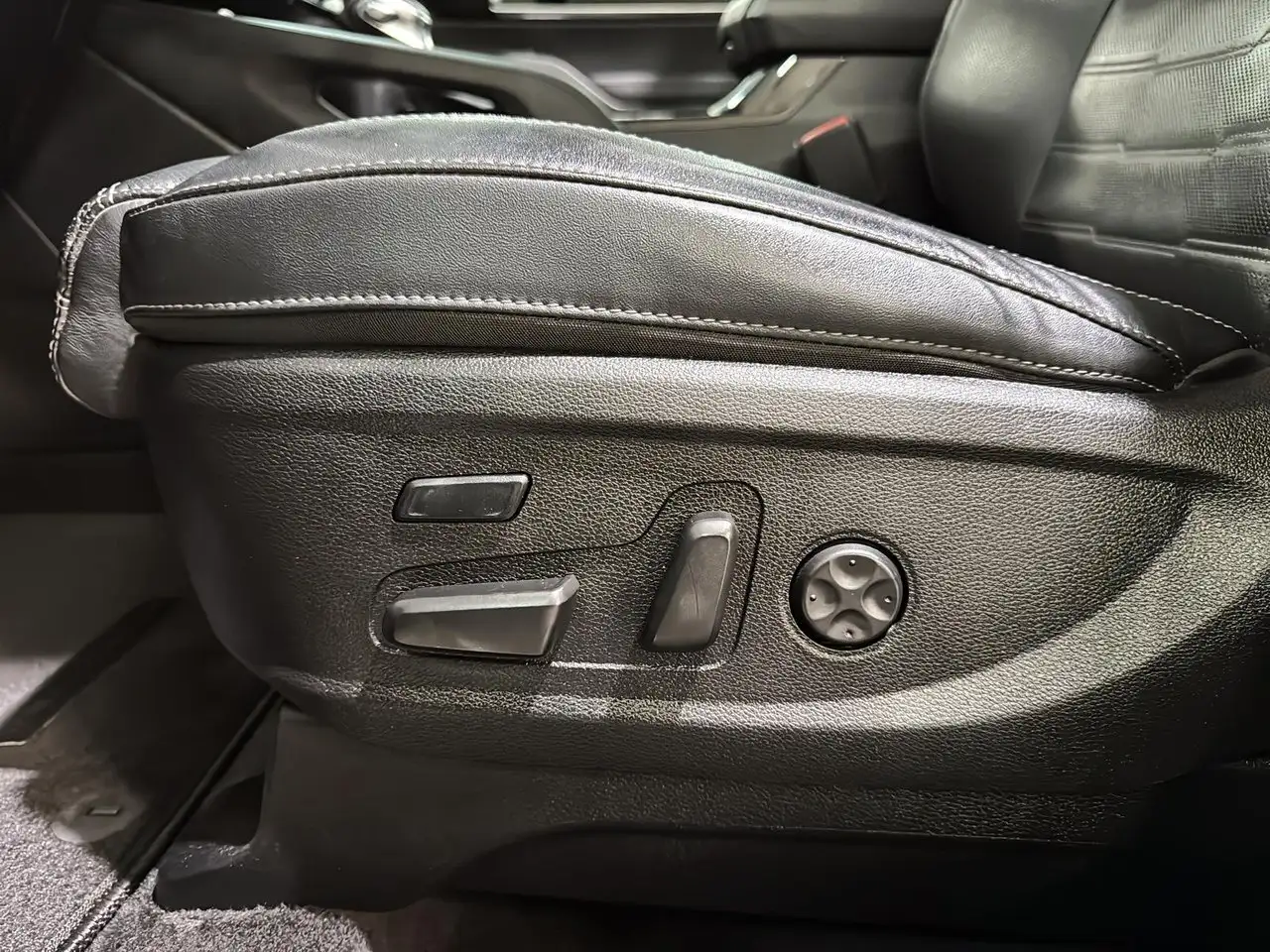 Kia Telluride снимка Kia Telluride