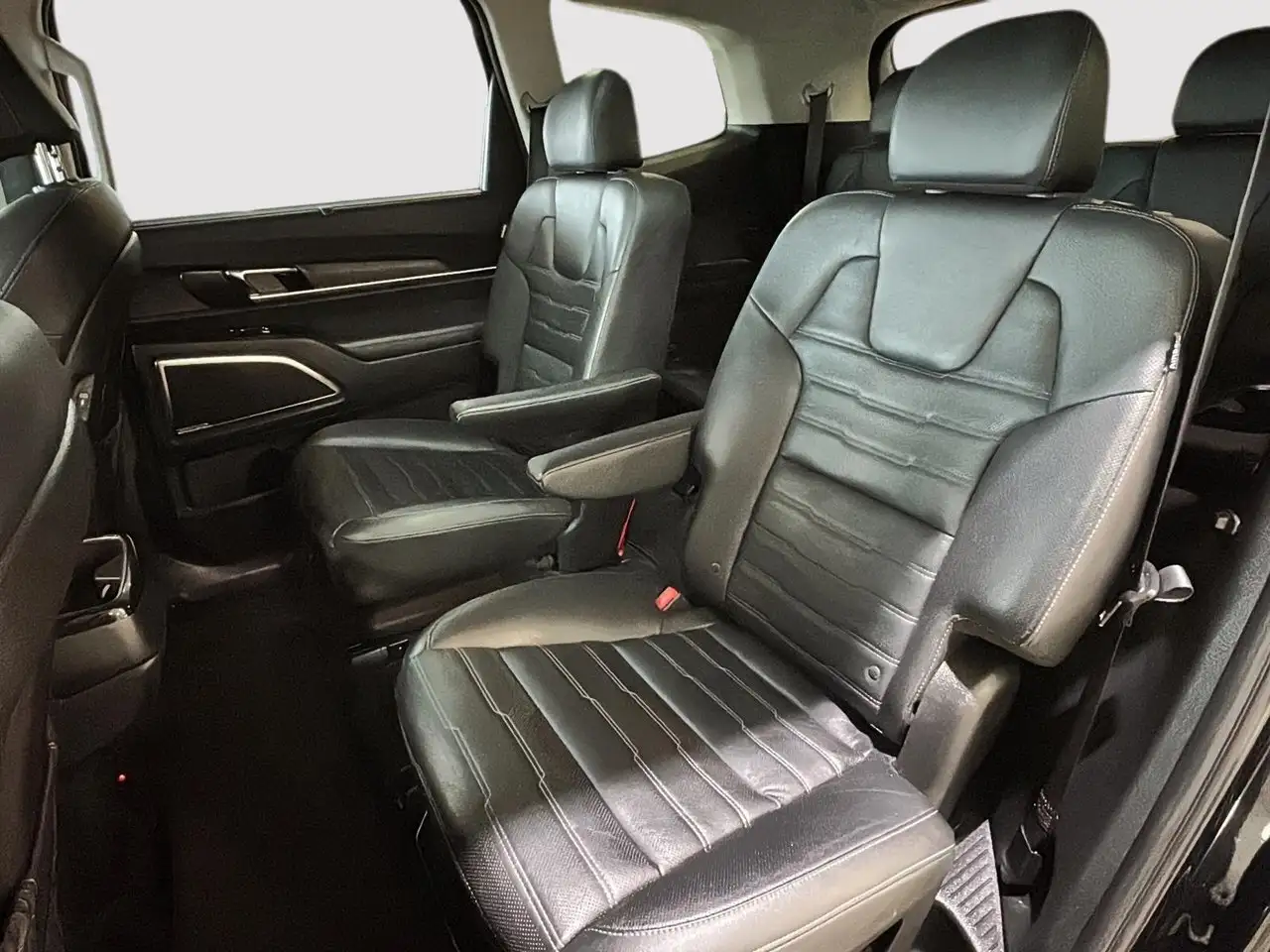 Kia Telluride снимка Kia Telluride