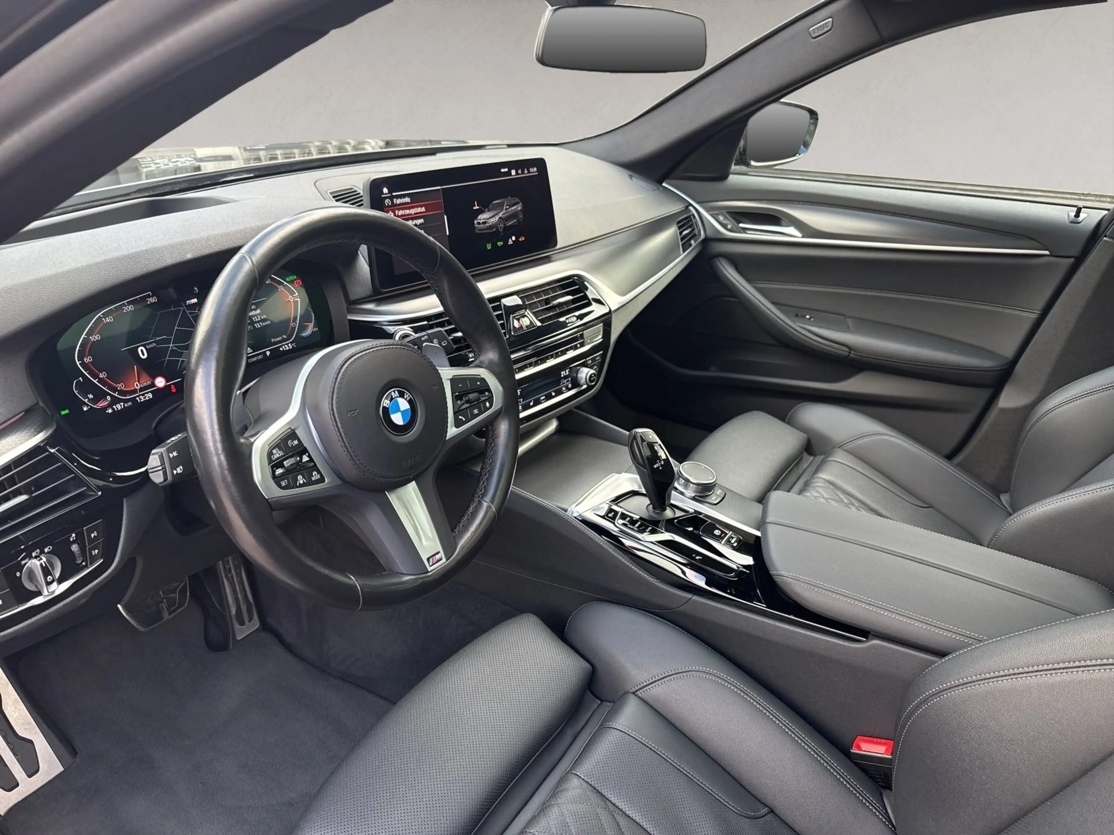 BMW 530 i xDrive Touring M Sport + 2Jahre-BPS.-GARANTIE — photo 13
