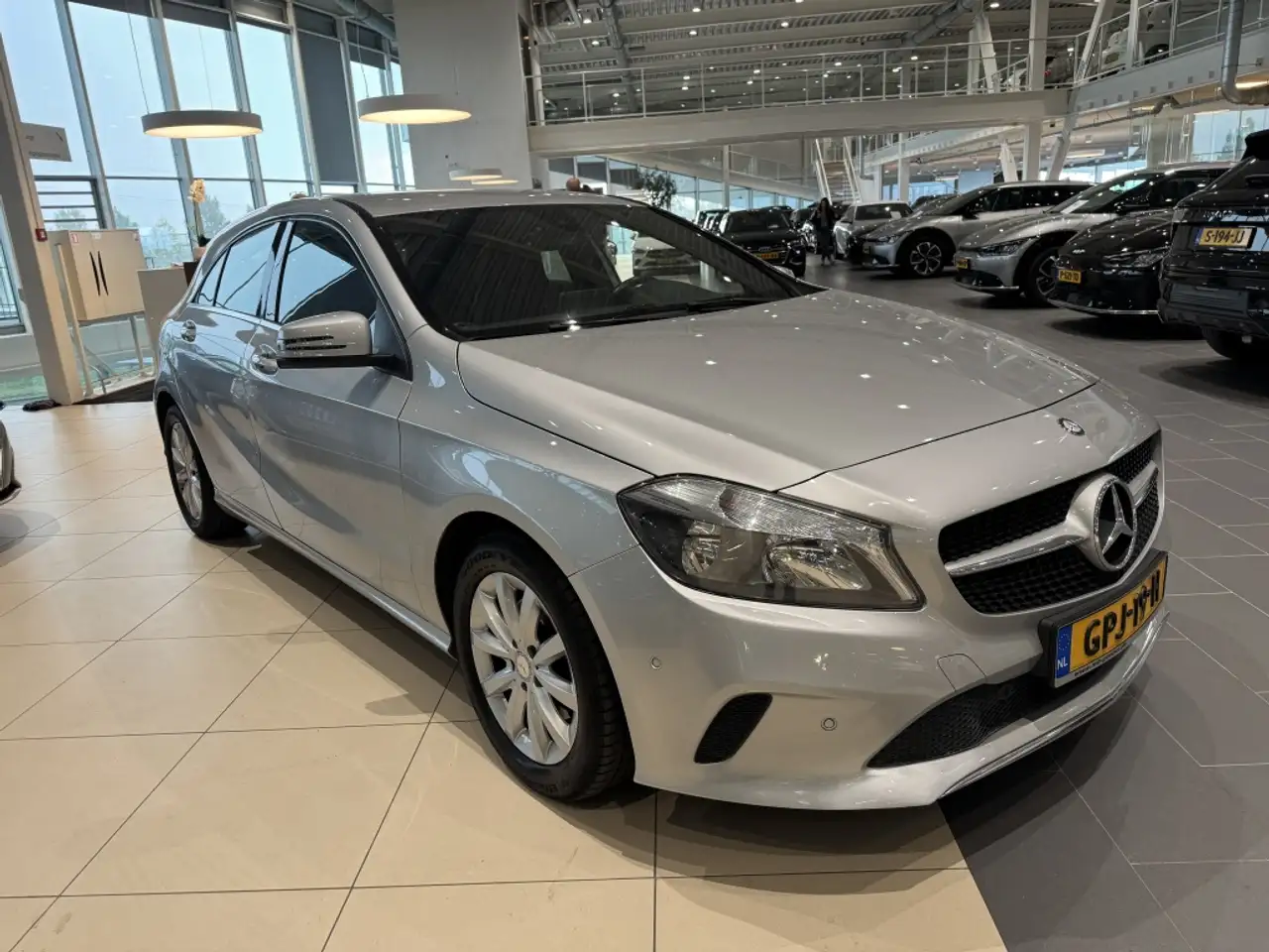 Mercedes-Benz A 180