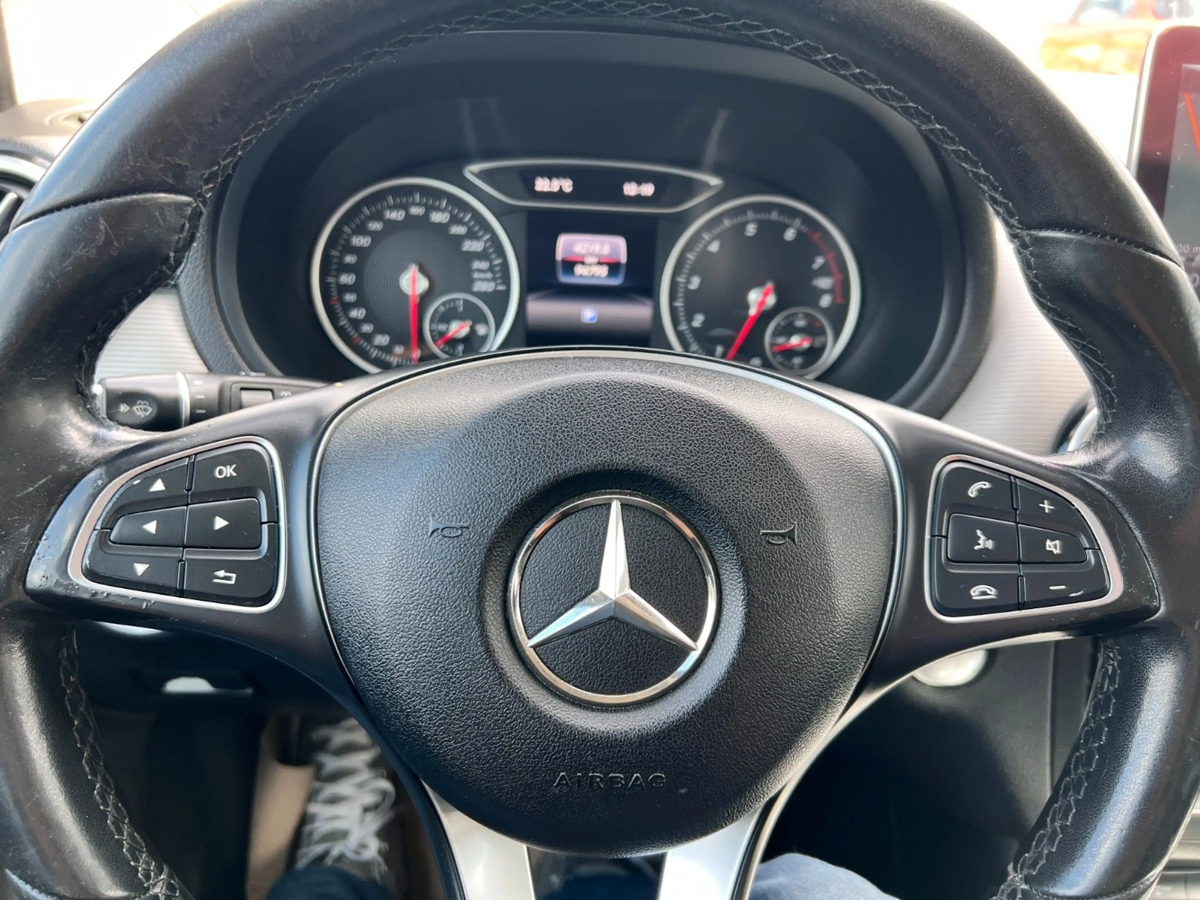 Mercedes-Benz B 180 B Style Keyless Start Navi Garmin Map AHK — photo 7