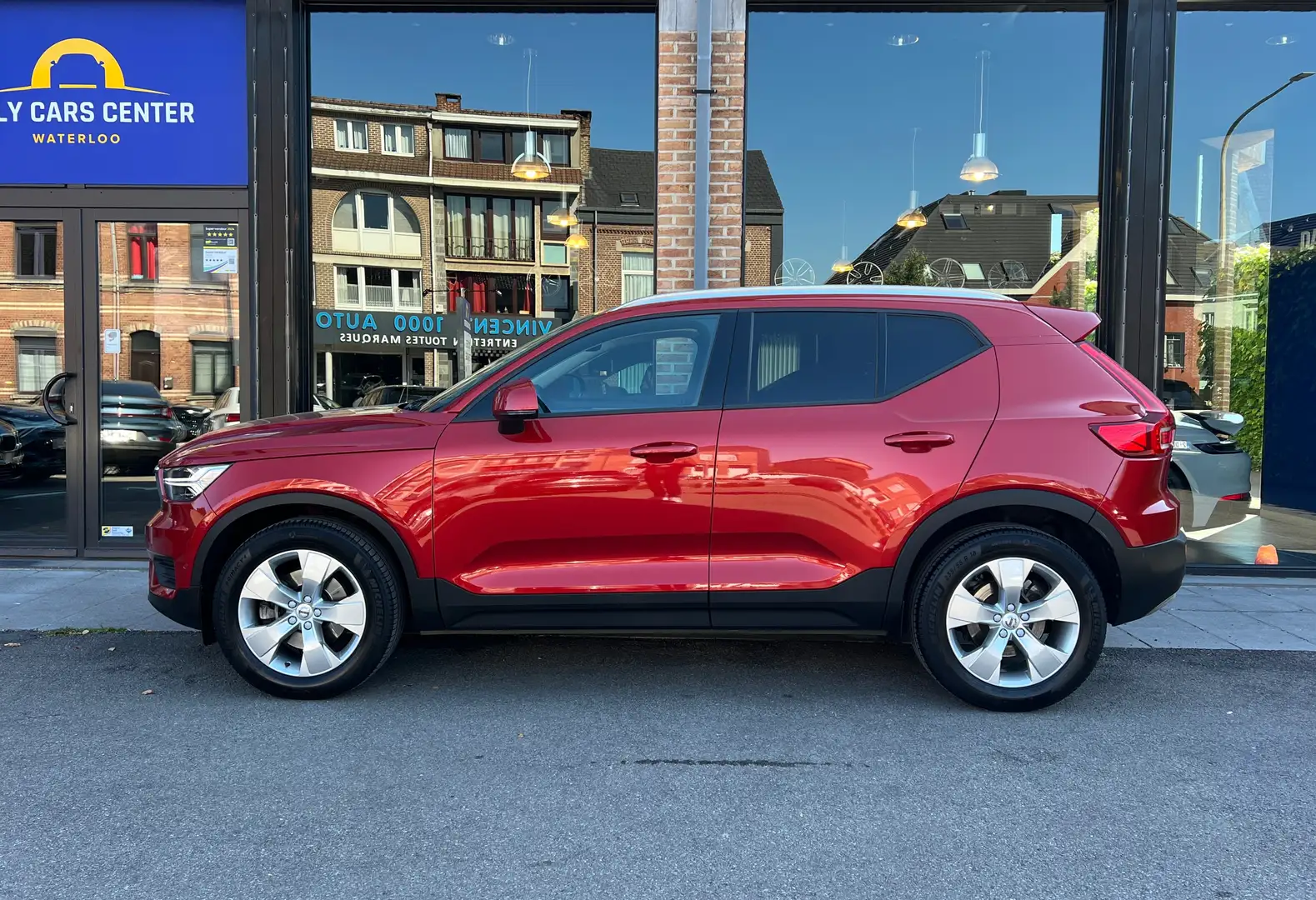 Volvo XC40 2.0 T4 Geartronic I Cuir I Cam 360 I Carplay I Led Červená - 2