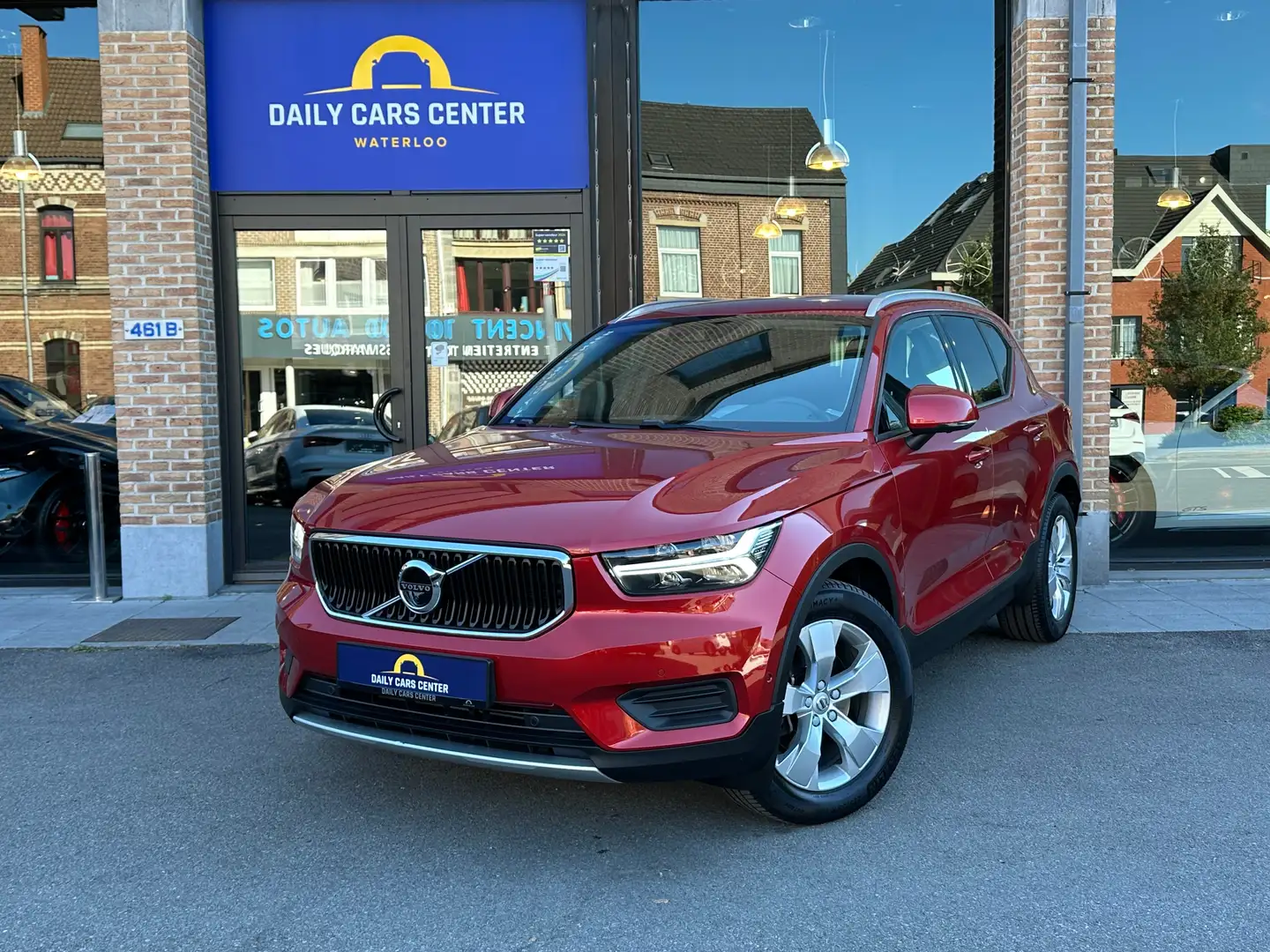 Volvo XC40 2.0 T4 Geartronic I Cuir I Cam 360 I Carplay I Led Červená - 1
