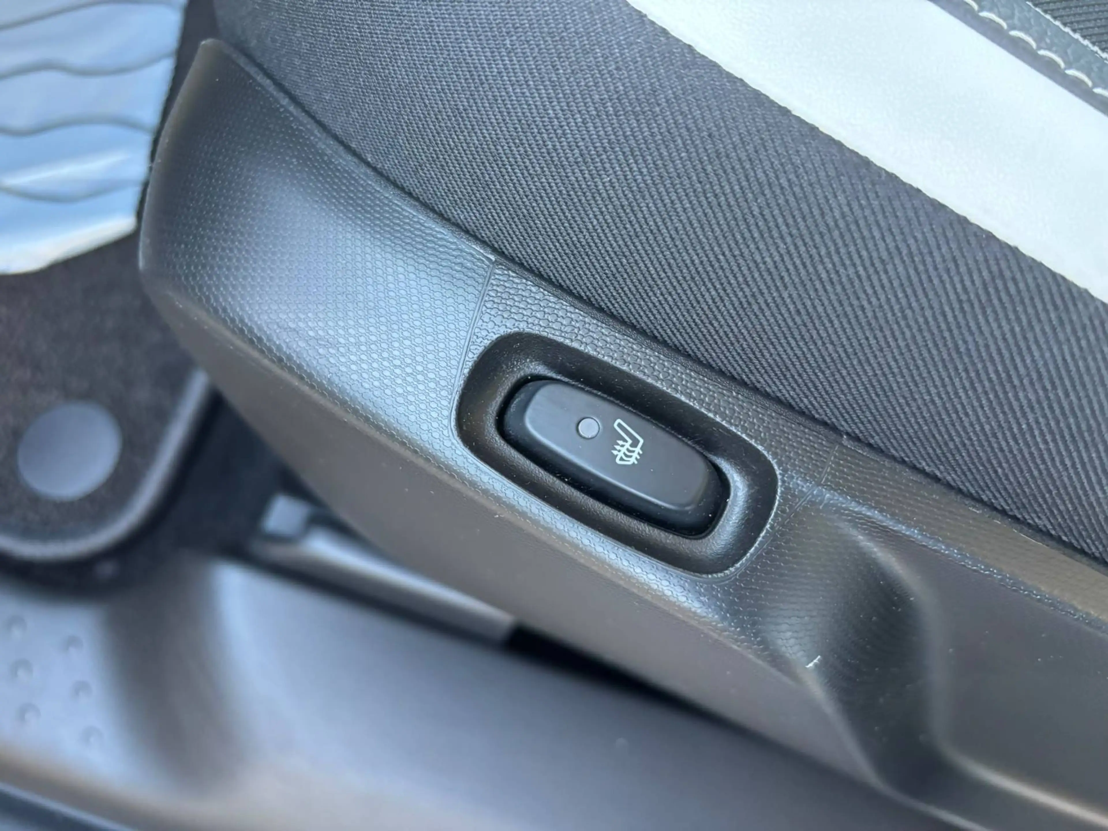 Renault Twingo Electric Intens Electric — photo 12