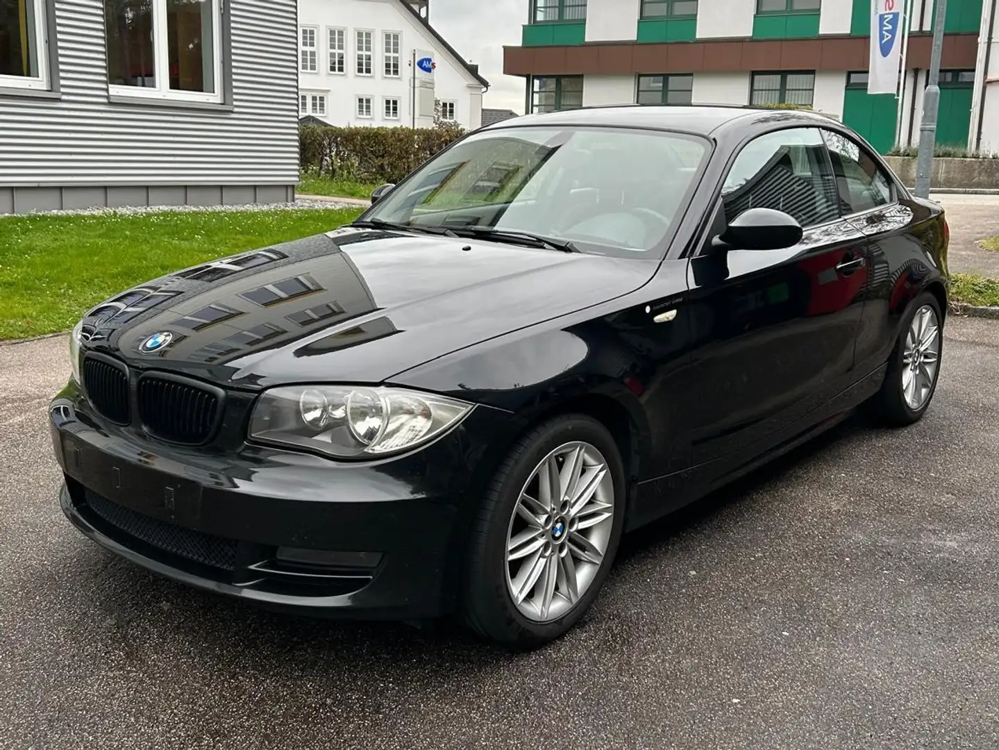 BMW 120 120d Coupé sportlich, gepflegt & M-Paket Extras Negro - 1