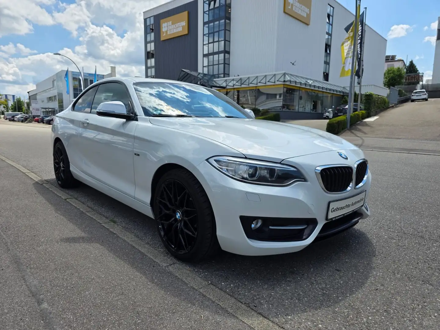 BMW 220 Baureihe 2 Coupe 220 d Sport Alb - 1