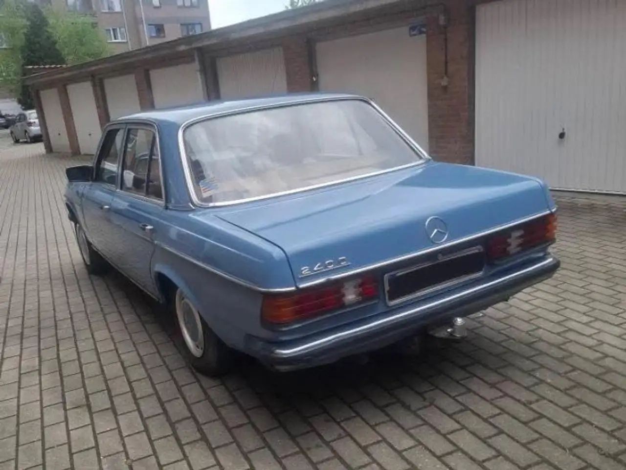 Mercedes-Benz 240, foto 7