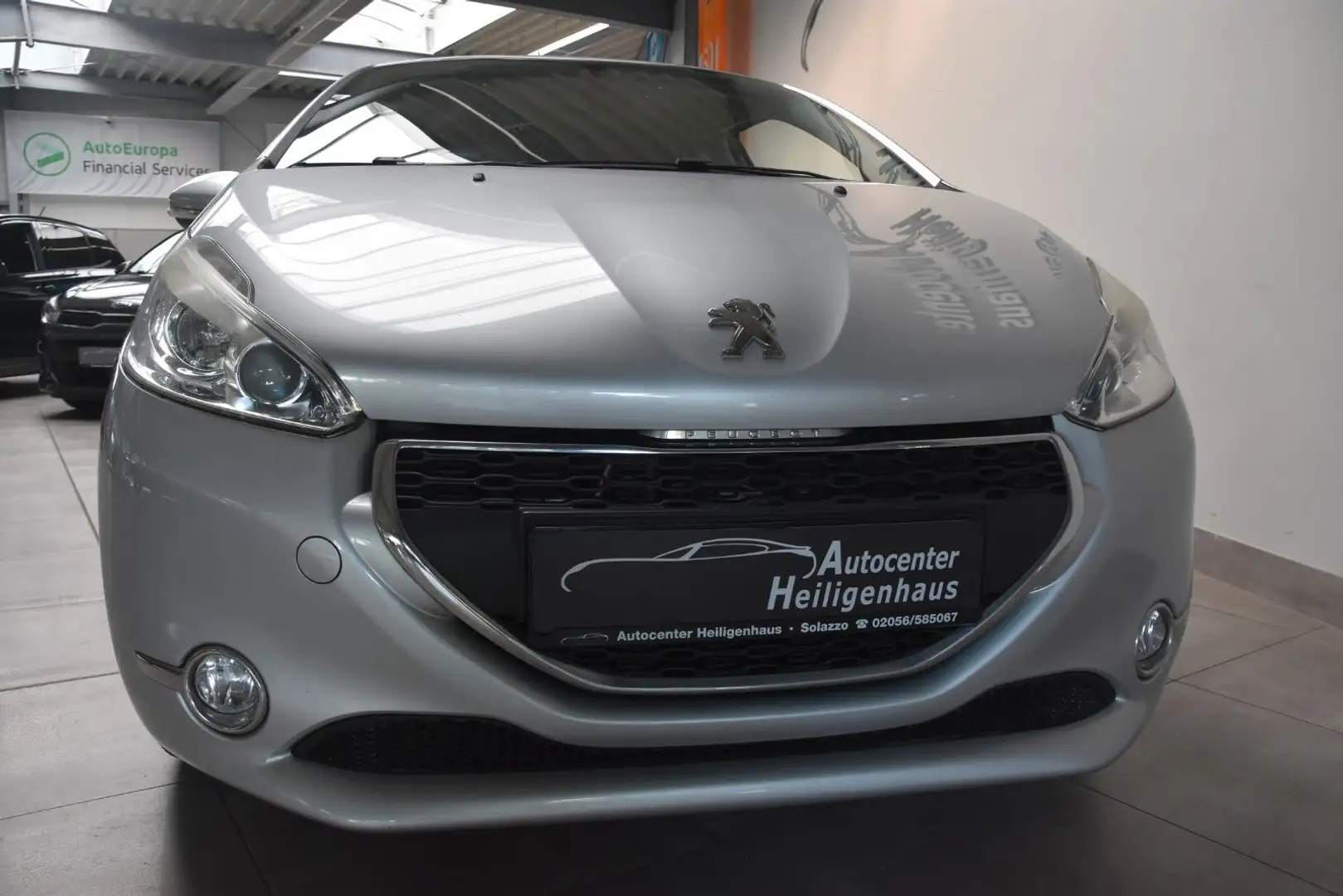 Peugeot 208 Active Tempo Klimaanlage Bluetooth Silber - 1