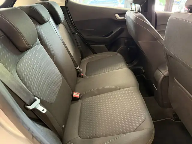 Ford Fiesta view 10