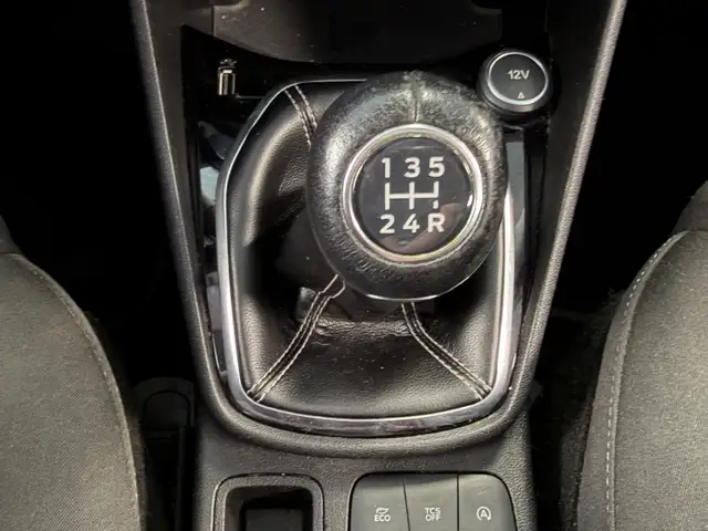 Ford Fiesta view 29
