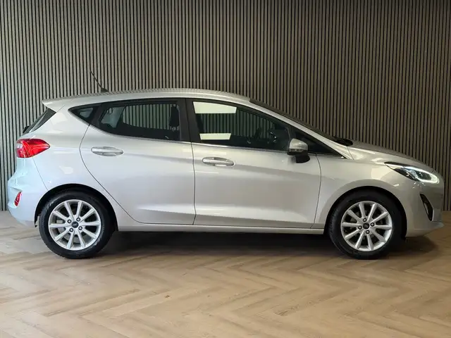 Ford Fiesta view 4