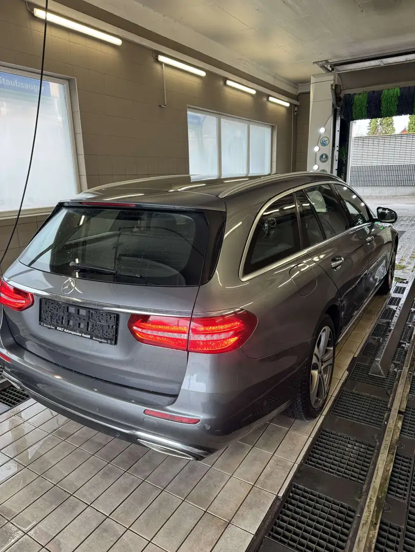 Mercedes-Benz E 400 T 4MATIC Exclusive Aut. - 1