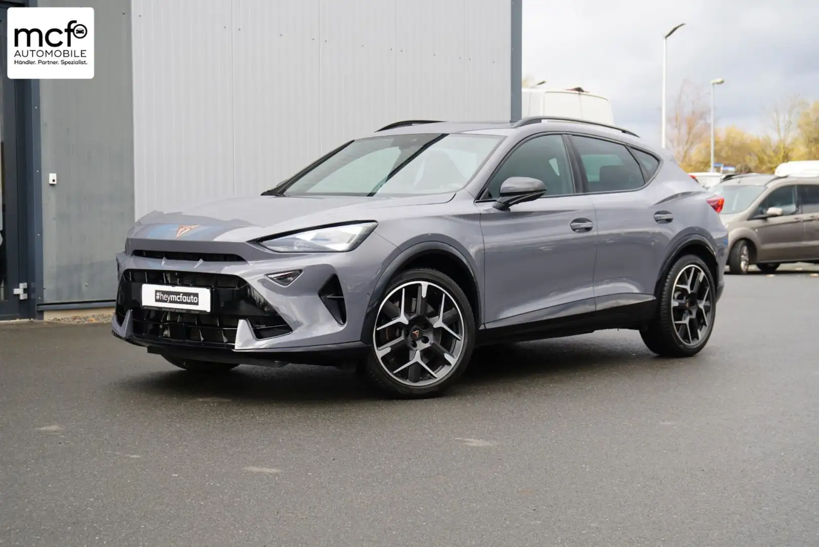 CUPRA Formentor VZ 2.0 TSI 4Drive *19Zoll*Pano*ACC*DCC Gris - 1