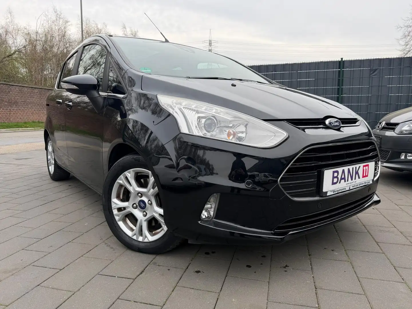 Ford B-Max Titanium TÜV NEU NAVI PARKHILFE Schwarz - 1