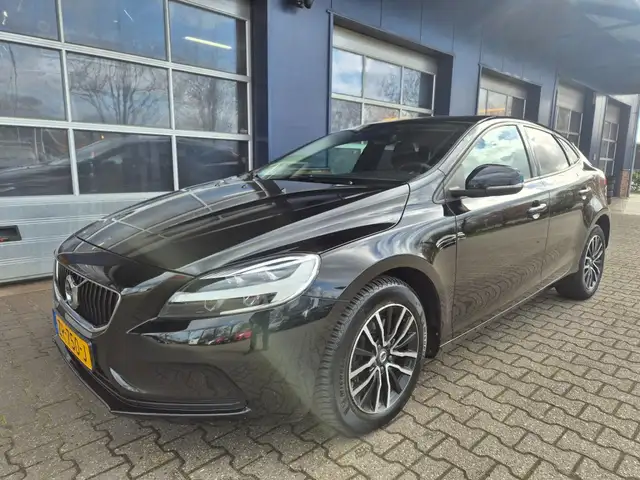 Volvo V40 1.5 T2 POLAR+ Automaat, Navi, Stoelverwarming, ALL