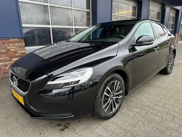 Volvo V40 1.5 T2 POLAR+ Automaat, Navi, Stoelverwarming, ALL