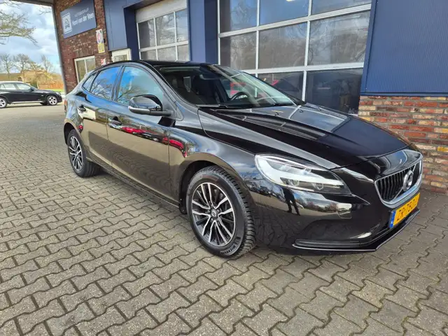 Volvo V40 view 6