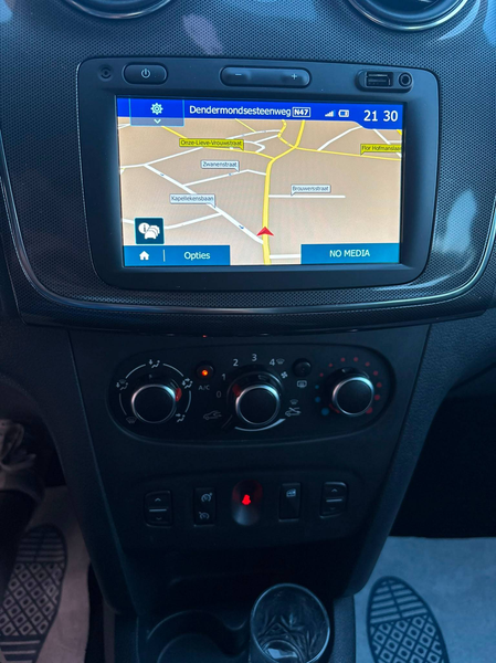 Dacia Sandero Stepway — photo 15