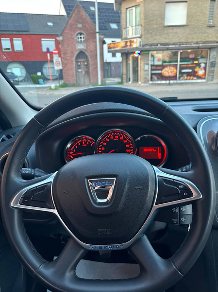 Dacia Sandero Stepway — photo 13