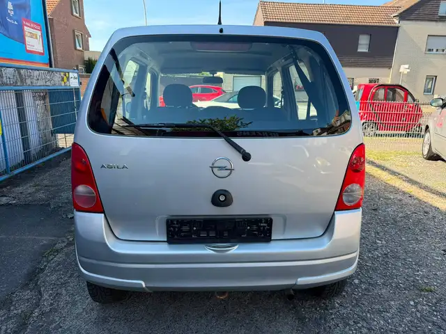 Opel Agila view 6
