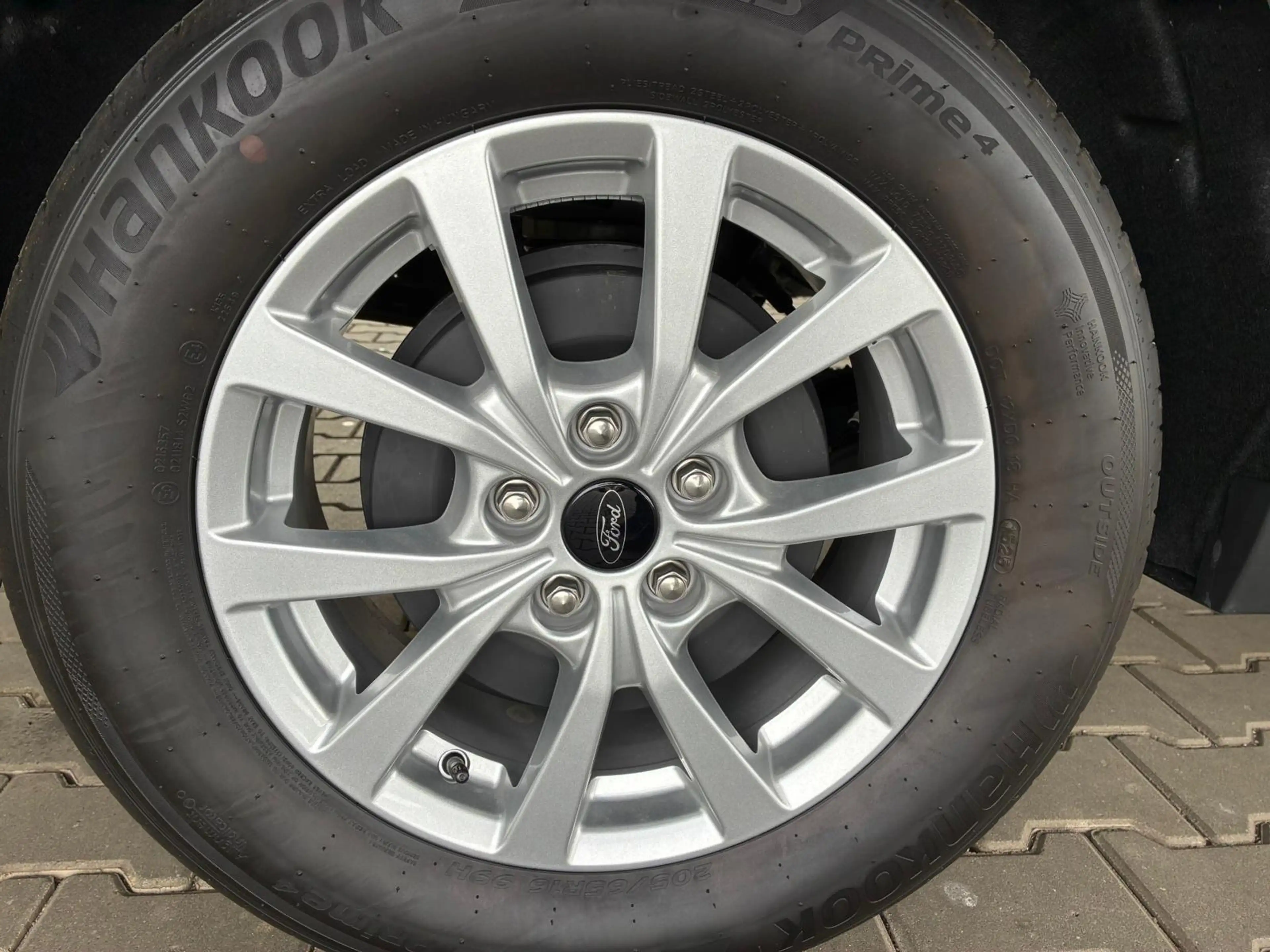 Ford Tourneo Courier Titanium 1.0 Ecoboost AT / PDC V.&H. m. Kamera ... — photo 5