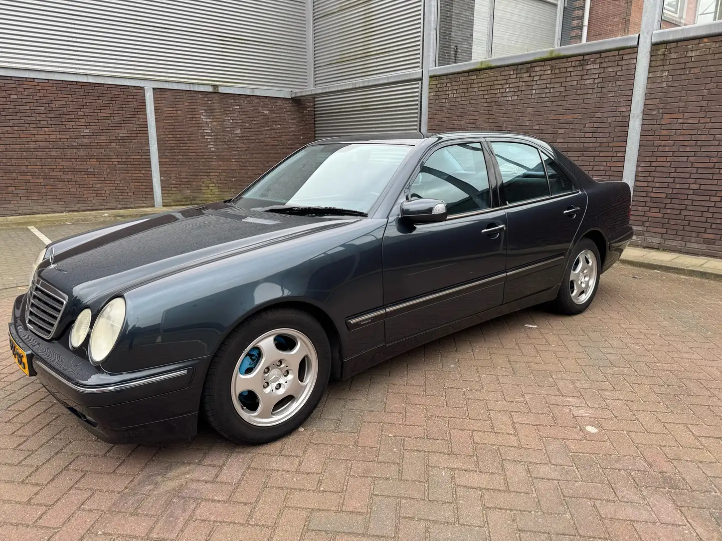 Mercedes-Benz E 240 Avantgarde NW APK NAP CLIMA CRUISE XENON 134000KM Negro - 1