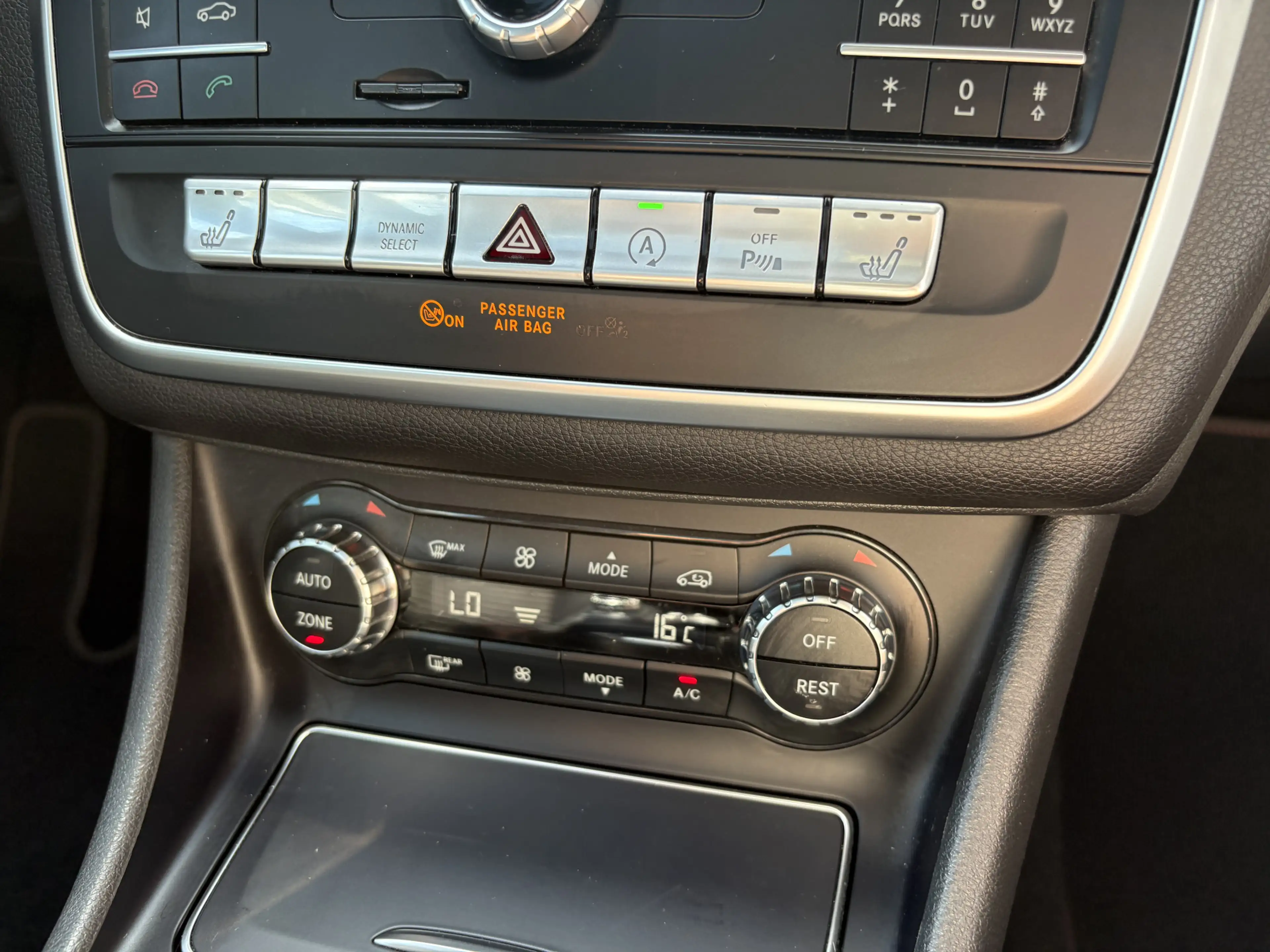 Mercedes-Benz GLA 180 Business Solution AMG NL AUTO/NAP/PANO/FULL OPTION — photo 15