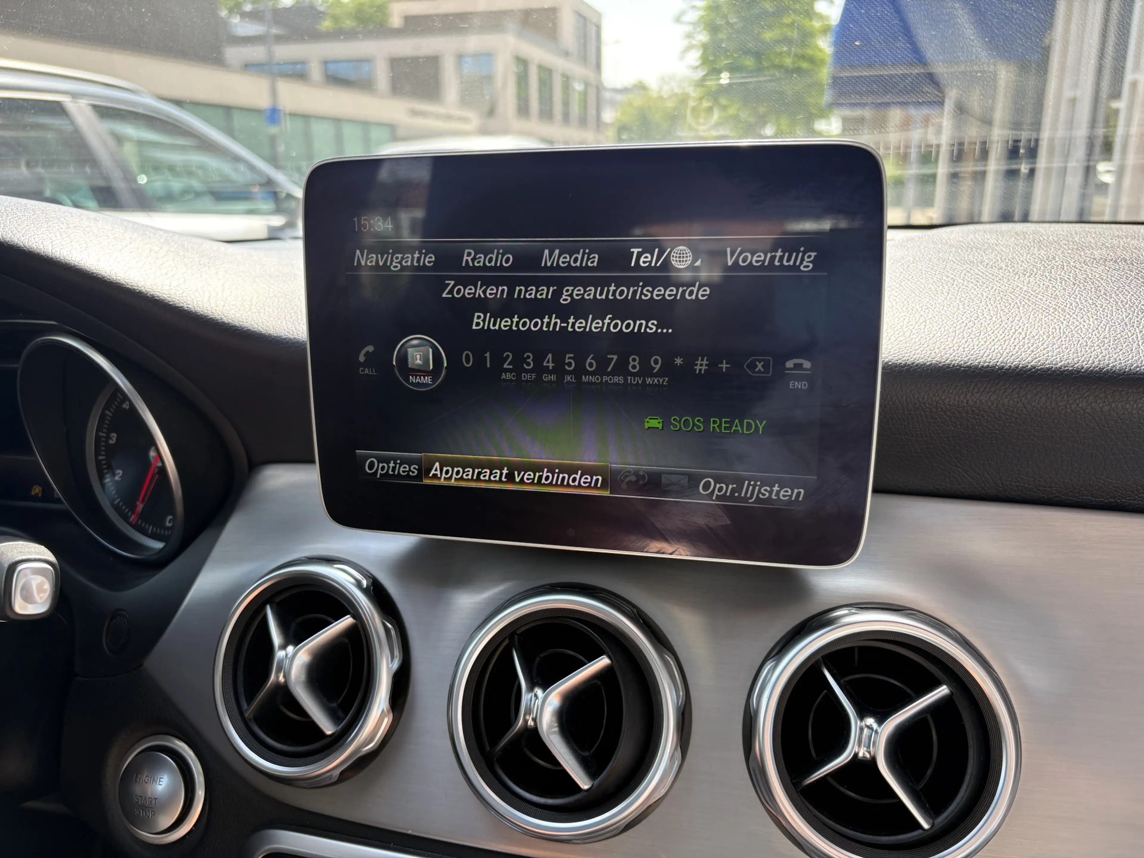 Mercedes-Benz GLA 180 Business Solution AMG NL AUTO/NAP/PANO/FULL OPTION — photo 19