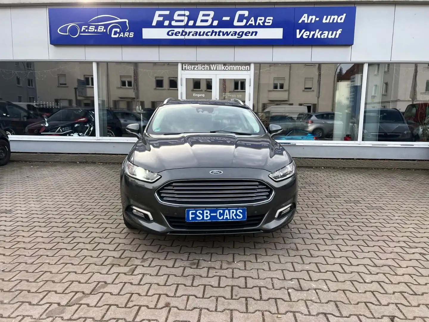 Ford Mondeo Turnier Business Edition Grau - 1