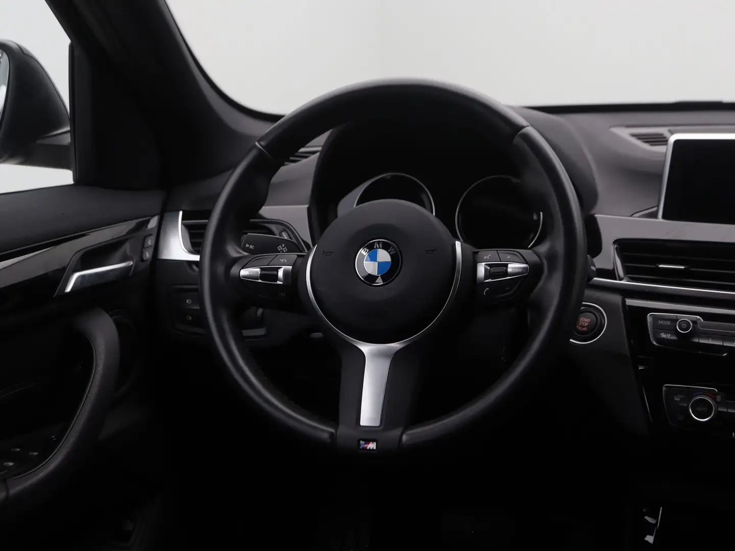 BMW X1 sDrive20i High Executive Brun - 2