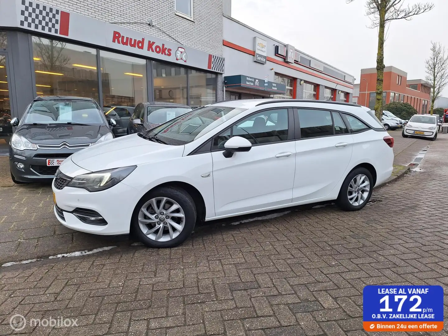Opel Astra SPORTS TOURER 1.2 EDITION Blanc - 1