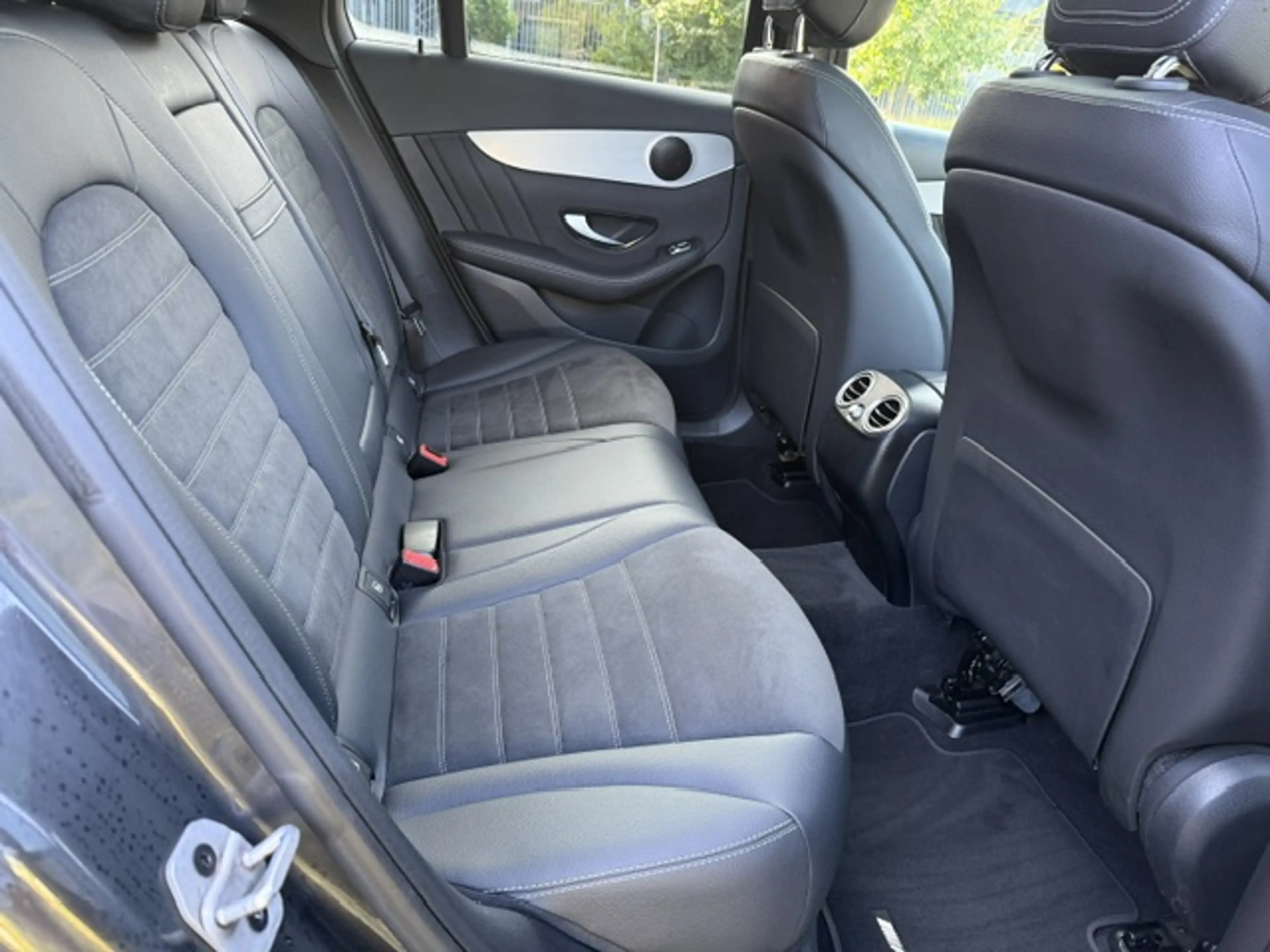 Mercedes-Benz GLC 300 GLC 300 de 4-Matic AMG — photo 11