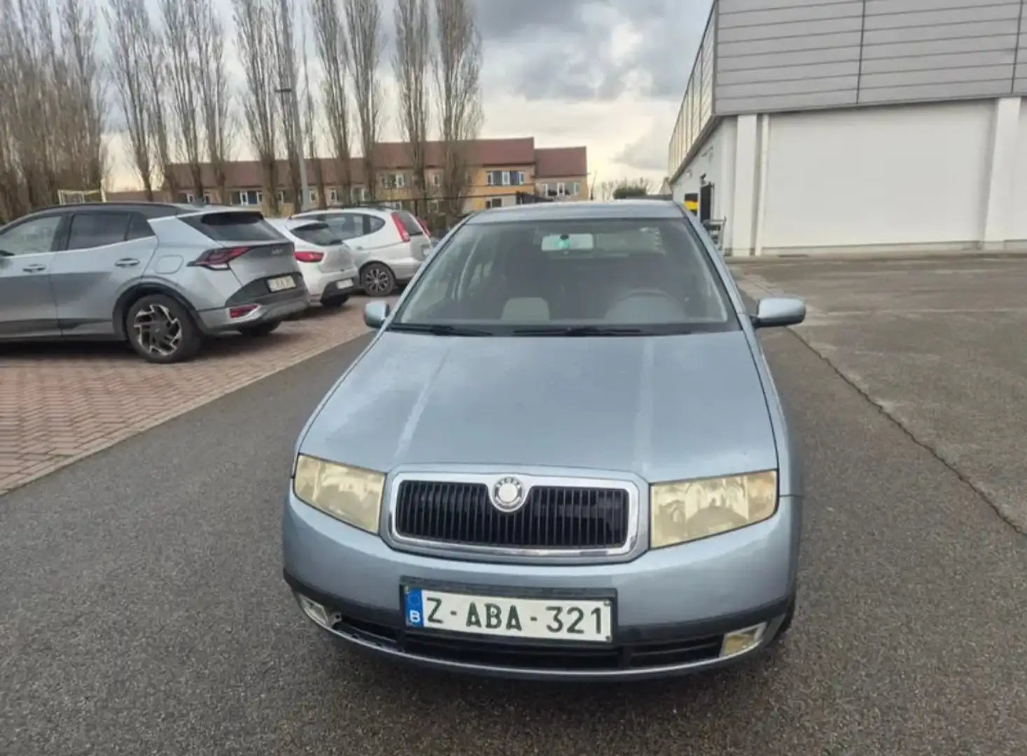 Skoda Fabia Fabia 1.4i AUTOMATIQUE PRÊTE A IMMATRICULÉ Grijs - 2