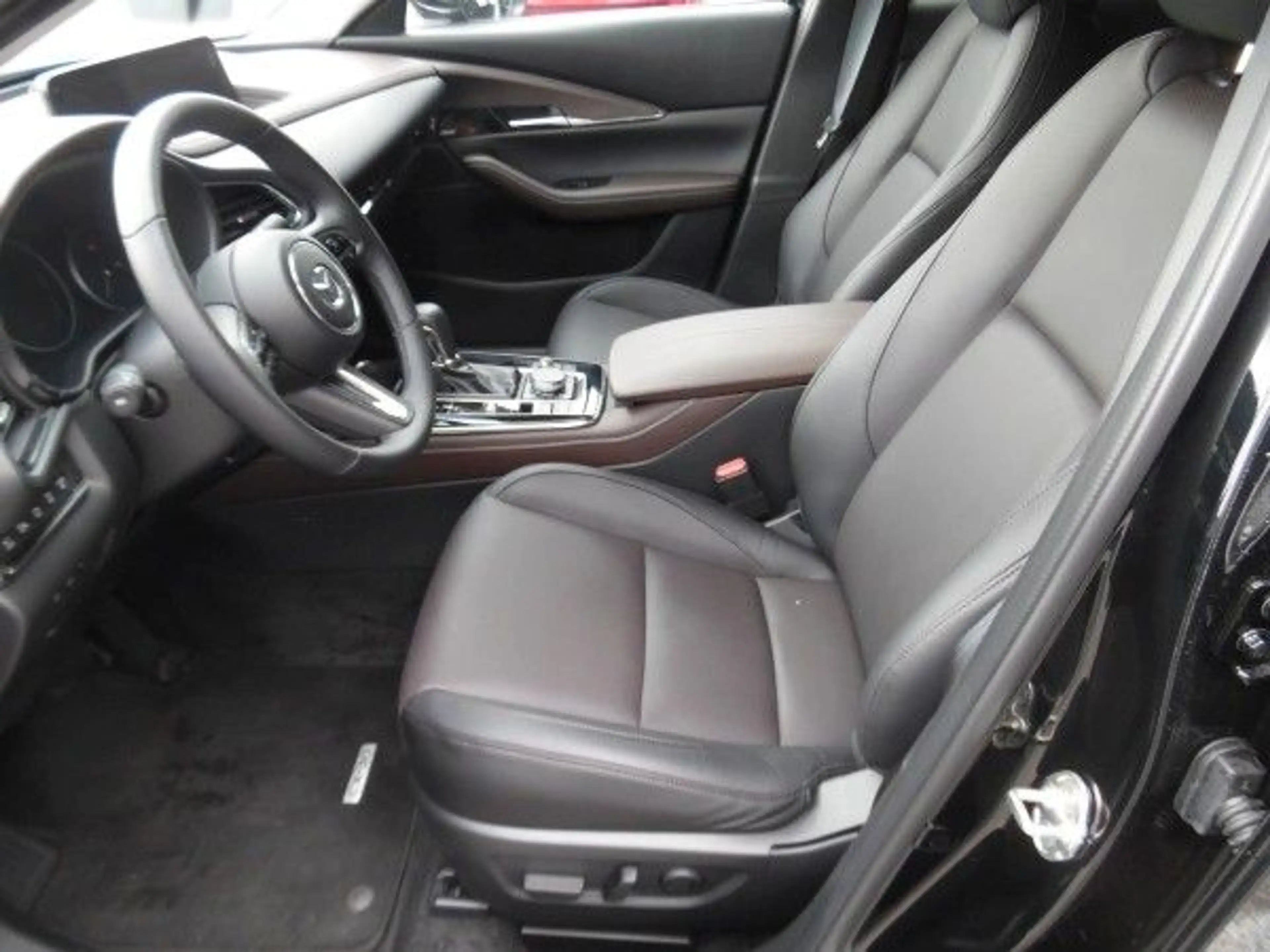 Mazda CX-30 e-SKYACTIV-G M-Hybrid 140 Takumi AT — photo 4