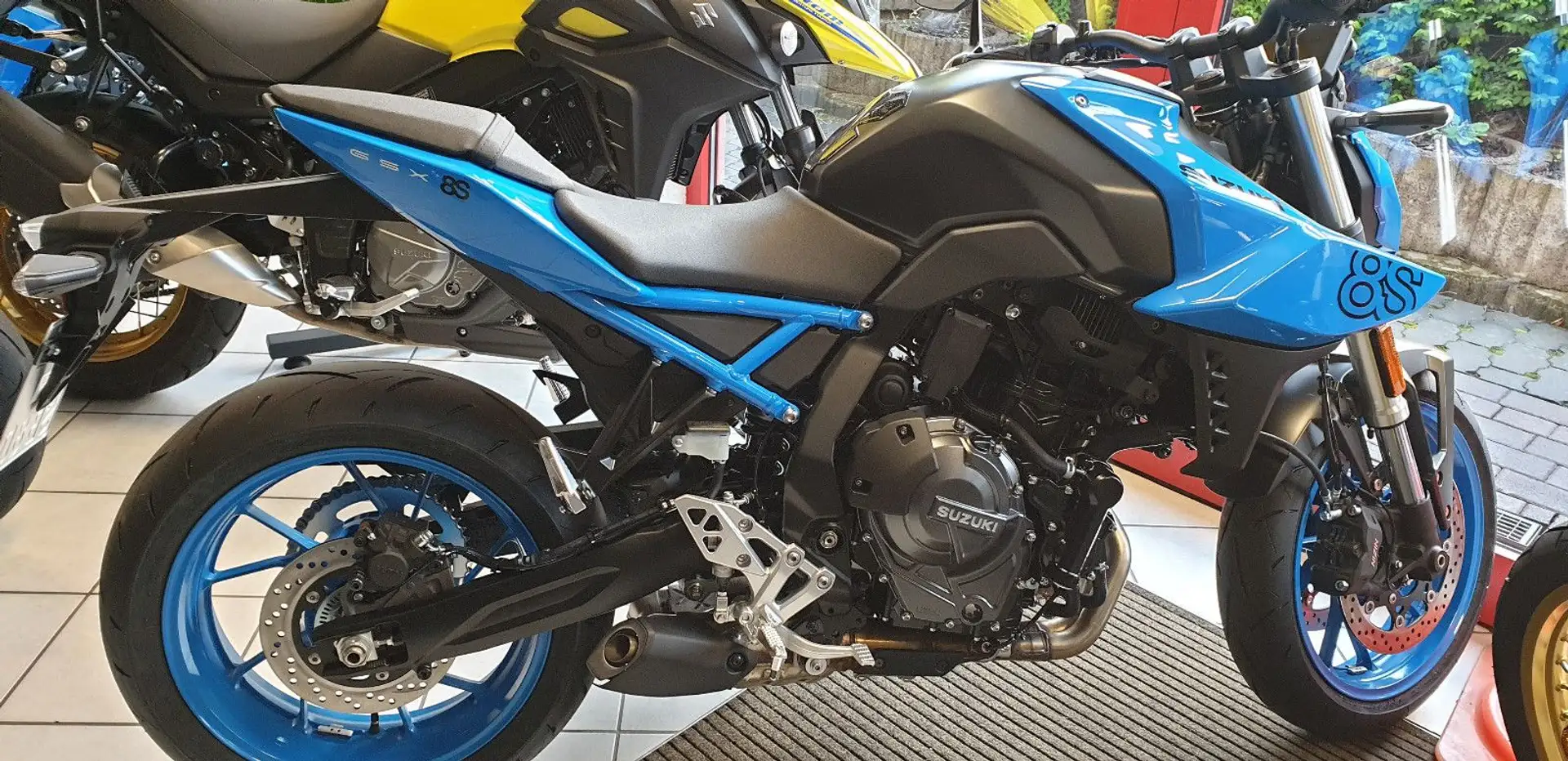 Suzuki GSX-S 8 alle Farben 4Jahre Garantie plava - 1
