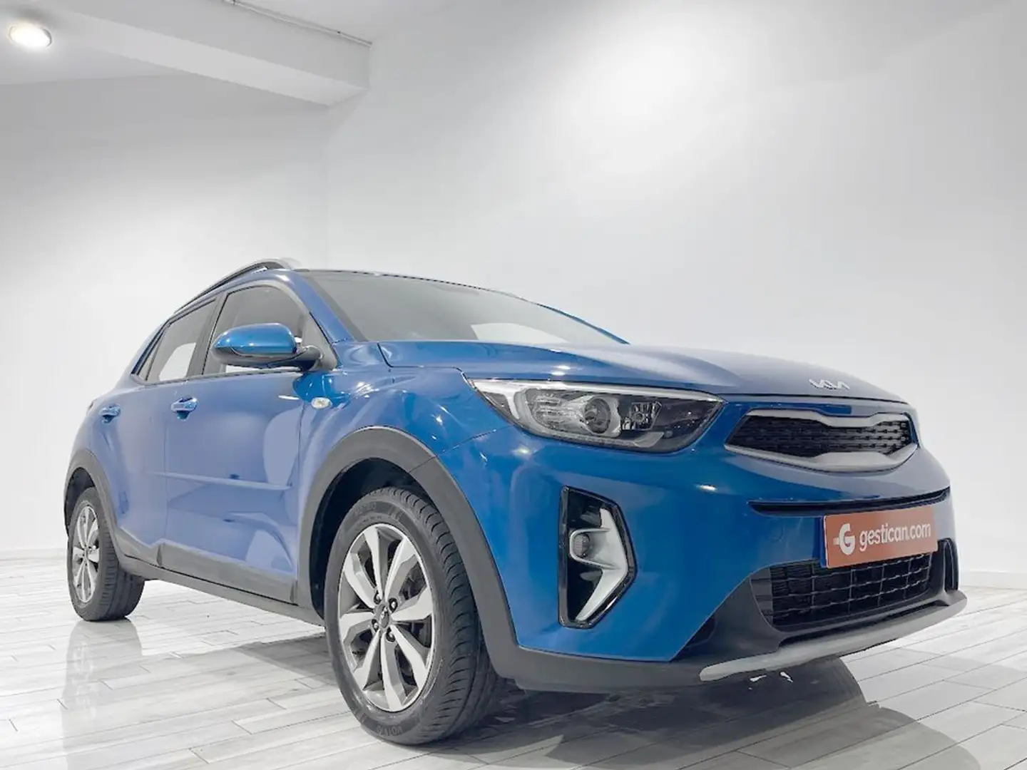 Kia Stonic 1.0 T-GDI 74KW 100CV Blau - 2