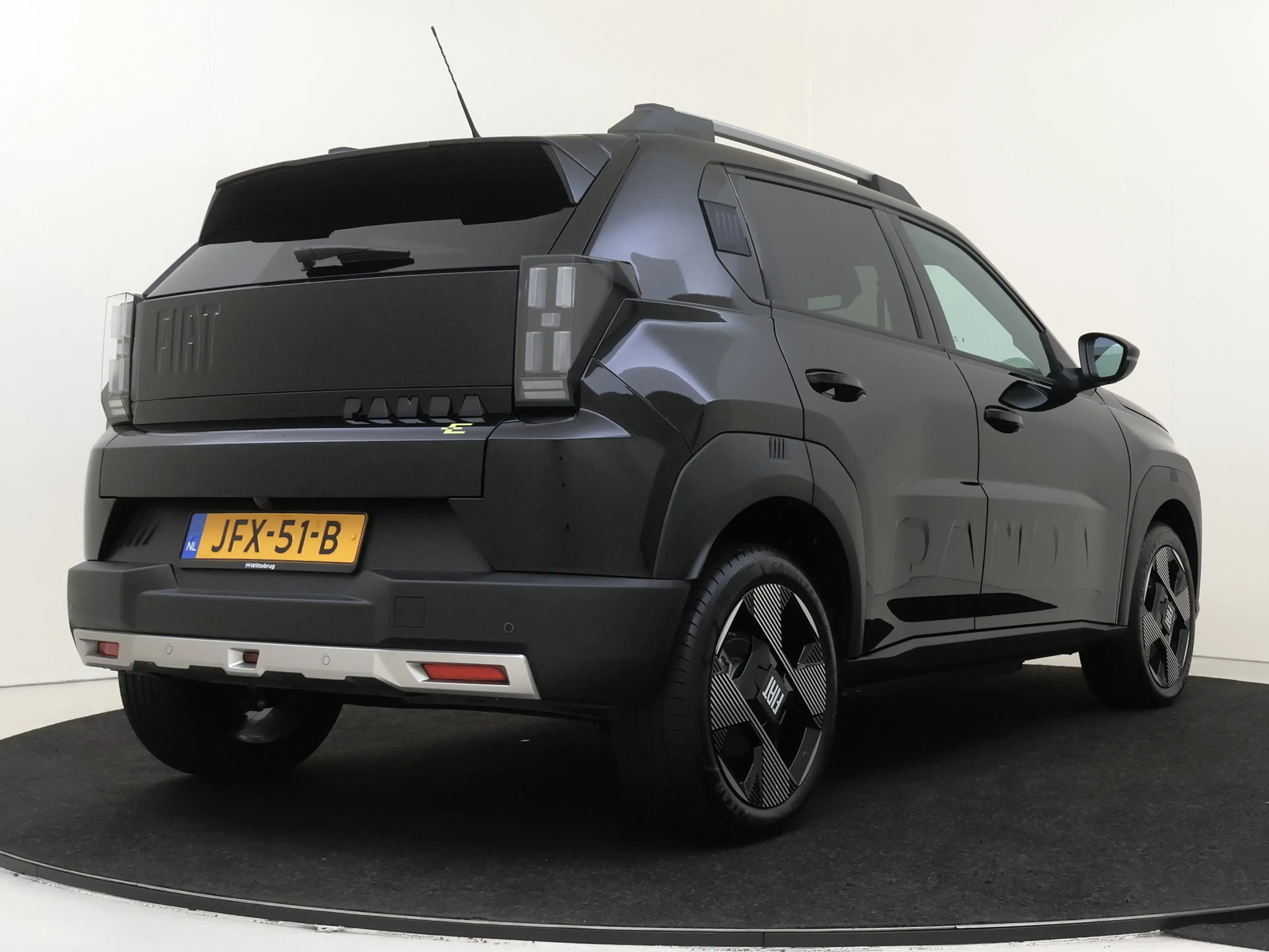 Fiat Grande Panda La Prima 11 kW 44 kWh | Winter Pakket | Camera | C — photo 11