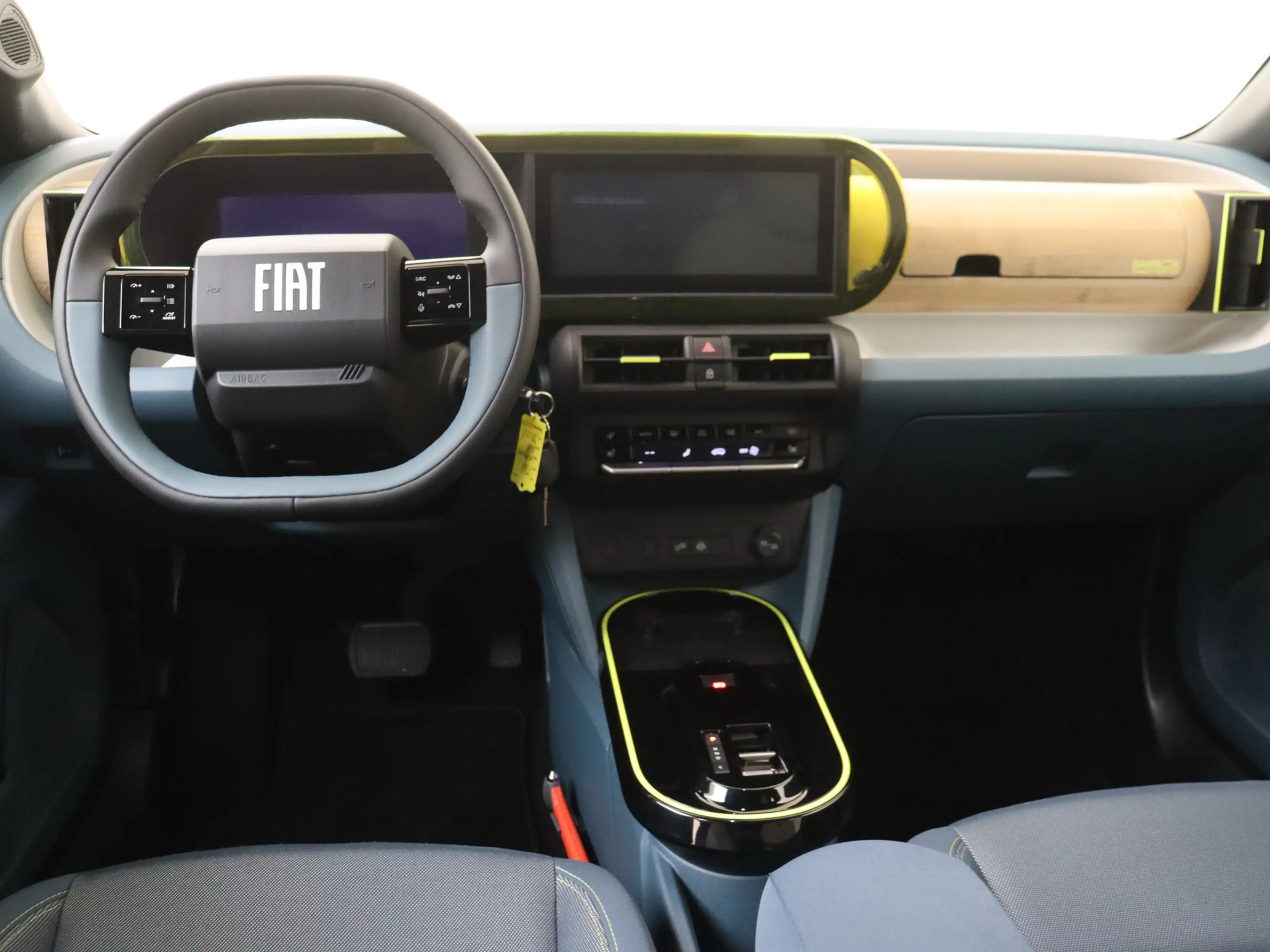 Fiat Grande Panda La Prima 11 kW 44 kWh | Winter Pakket | Camera | C — photo 5