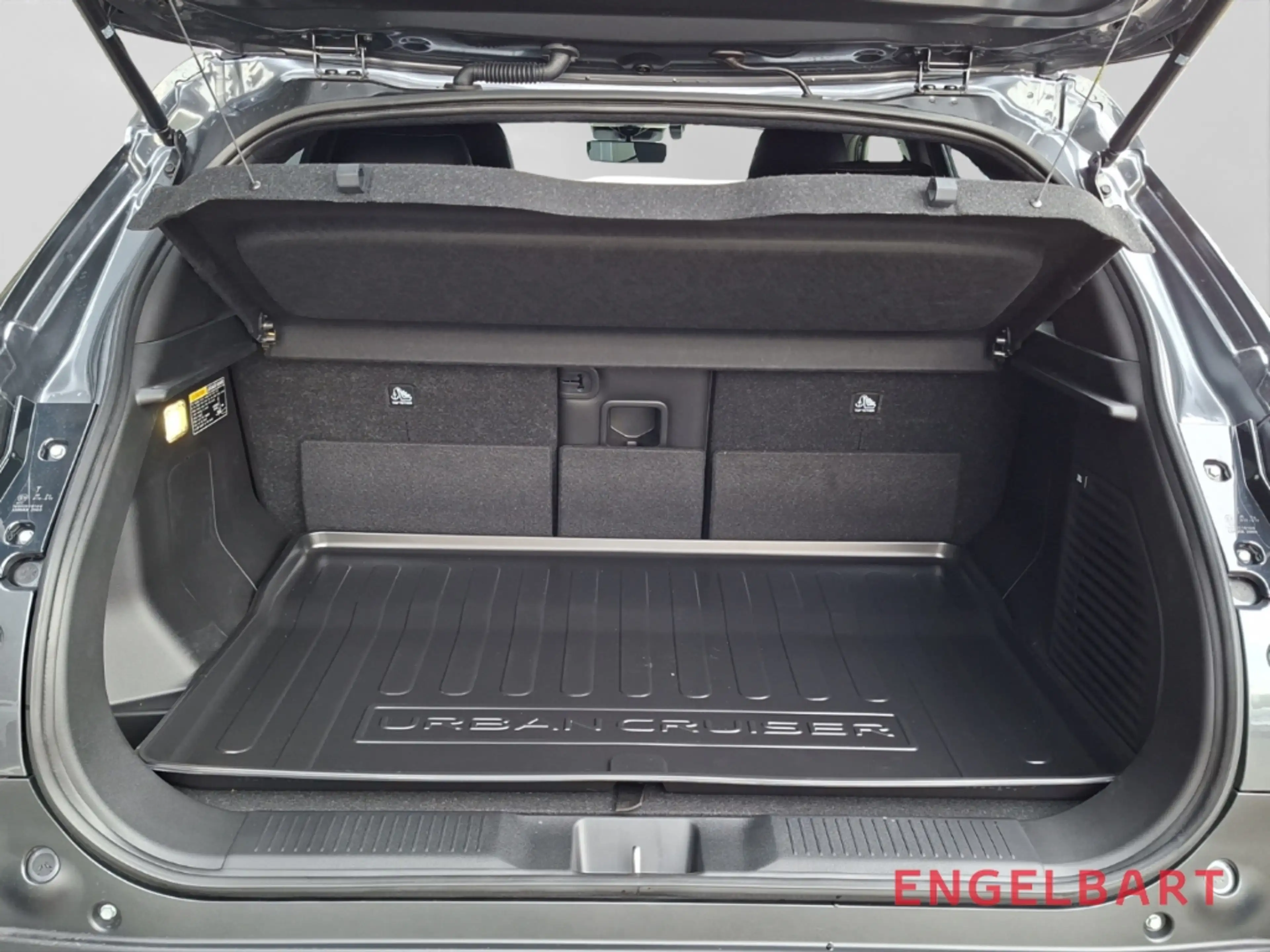 Toyota Urban Cruiser 128 kW FWD Lounge — photo 13
