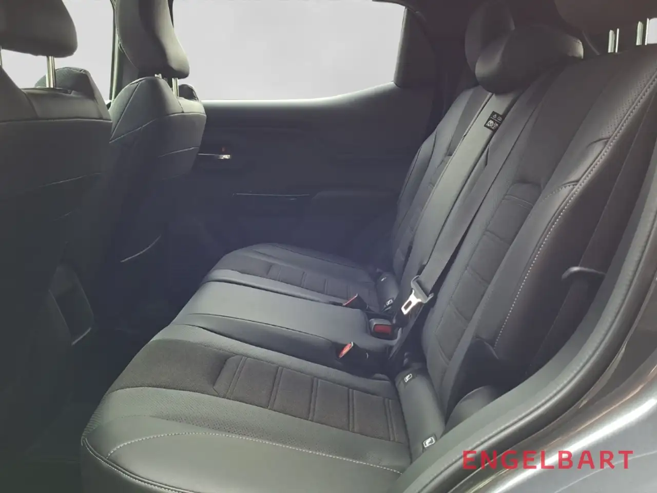 Toyota Urban Cruiser 128 kW FWD Lounge 12
