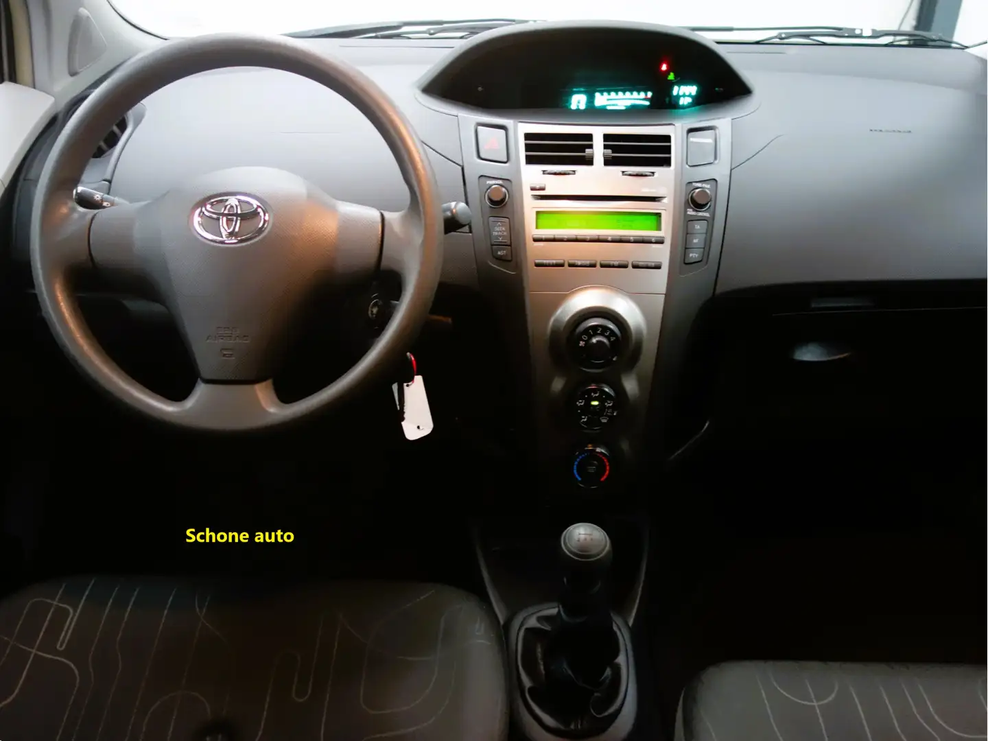 Toyota Yaris 1.0 VVTi Acces KEURIGE AUTO !! Beżowy - 2