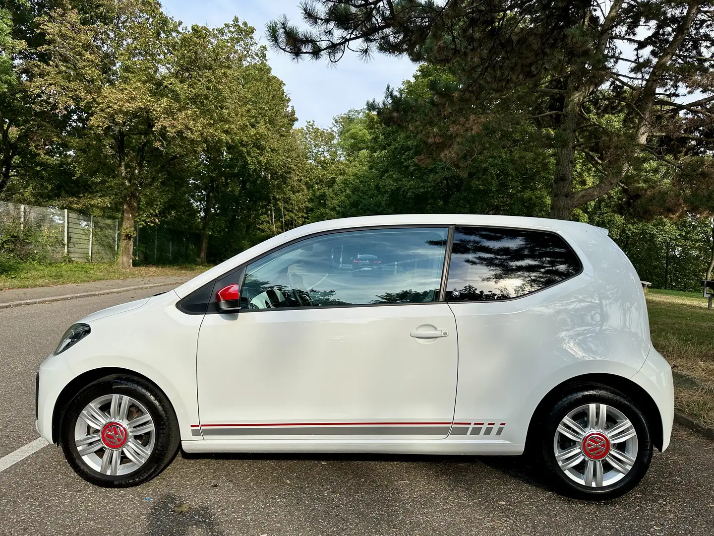 Volkswagen up! Beats - 2