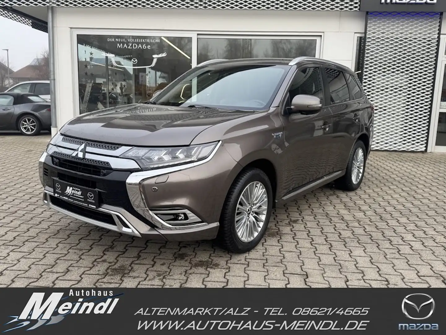 Mitsubishi Outlander 2.4 PHEV Intro Edition 4WD PHEV Intro Edition 4WD, Brun - 1